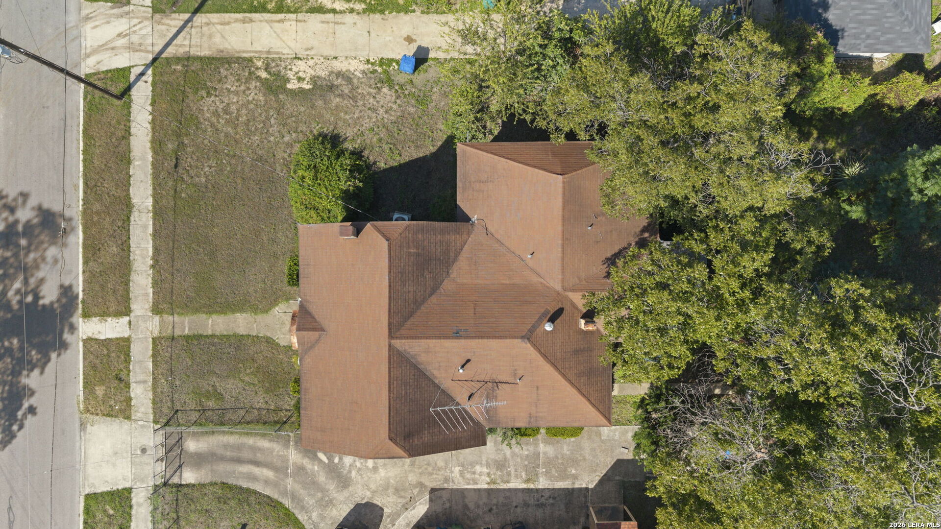 231 DUMOULIN AVE