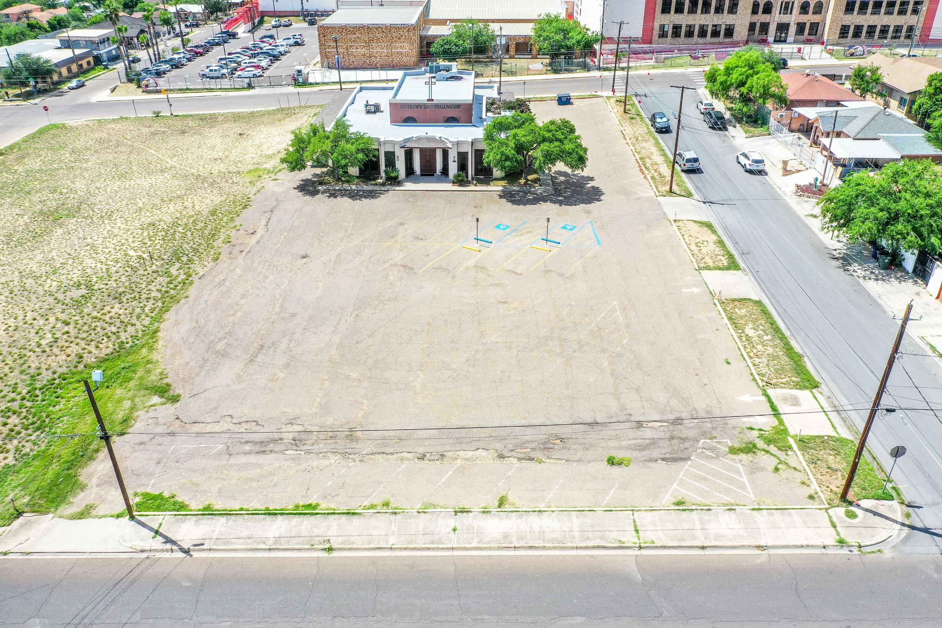 1900 Springfield Ave