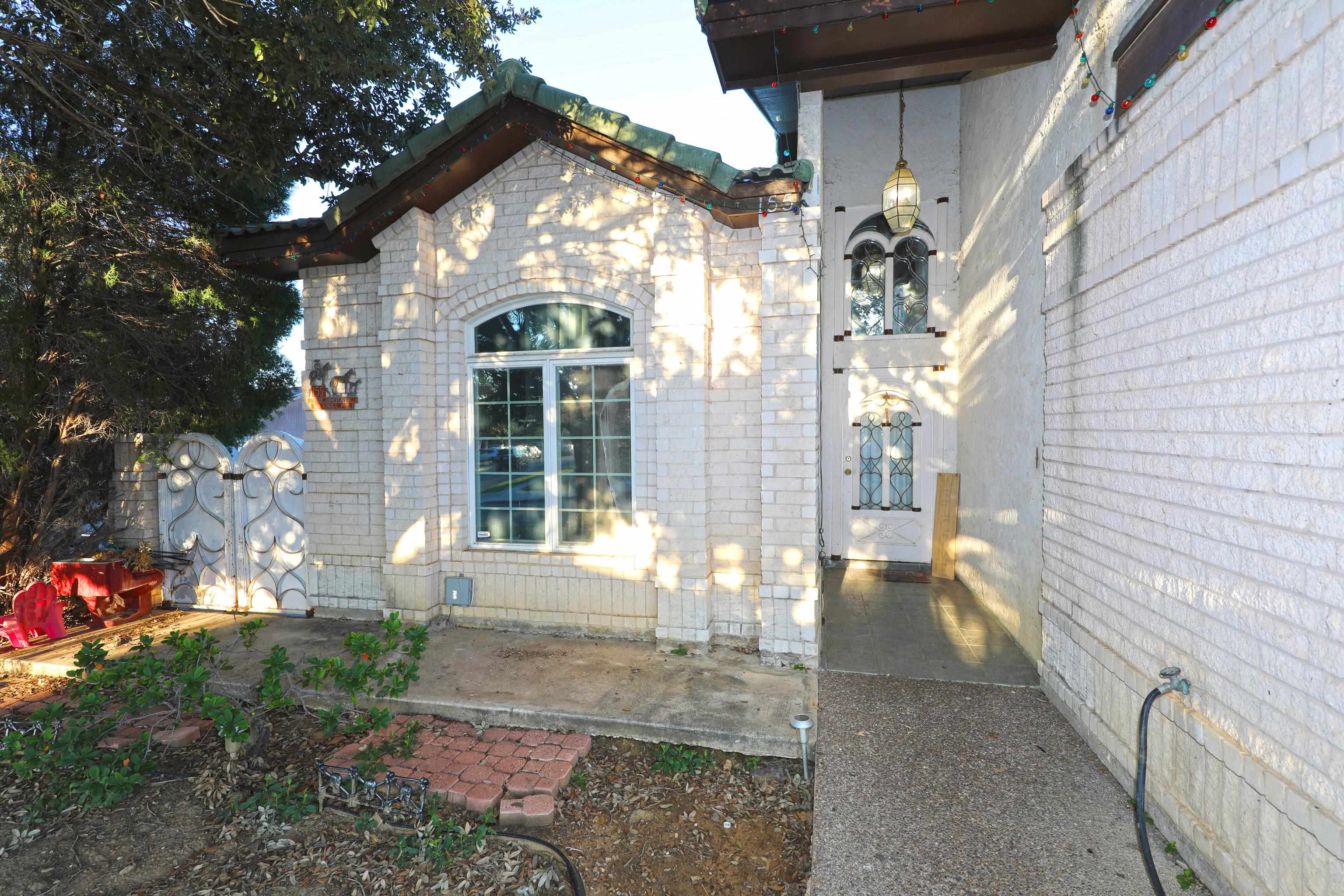 155 Knoll Ave