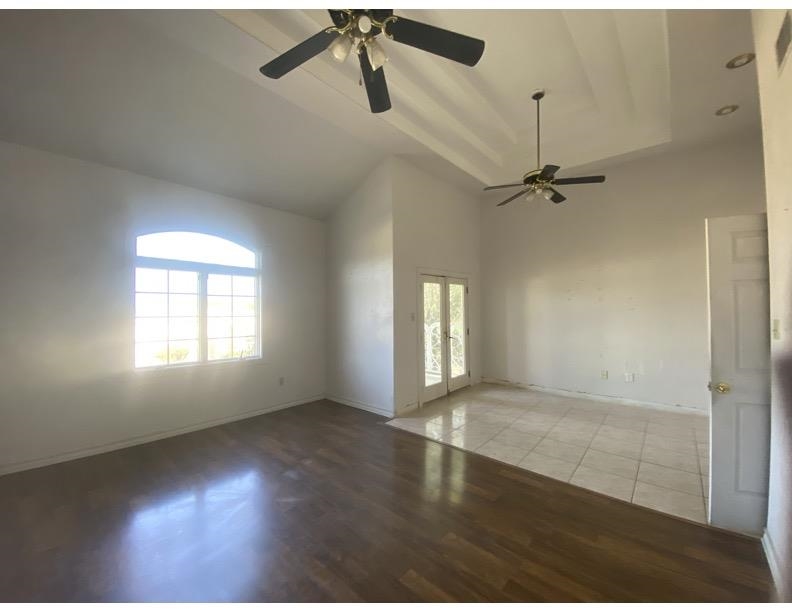 155 Knoll Ave
