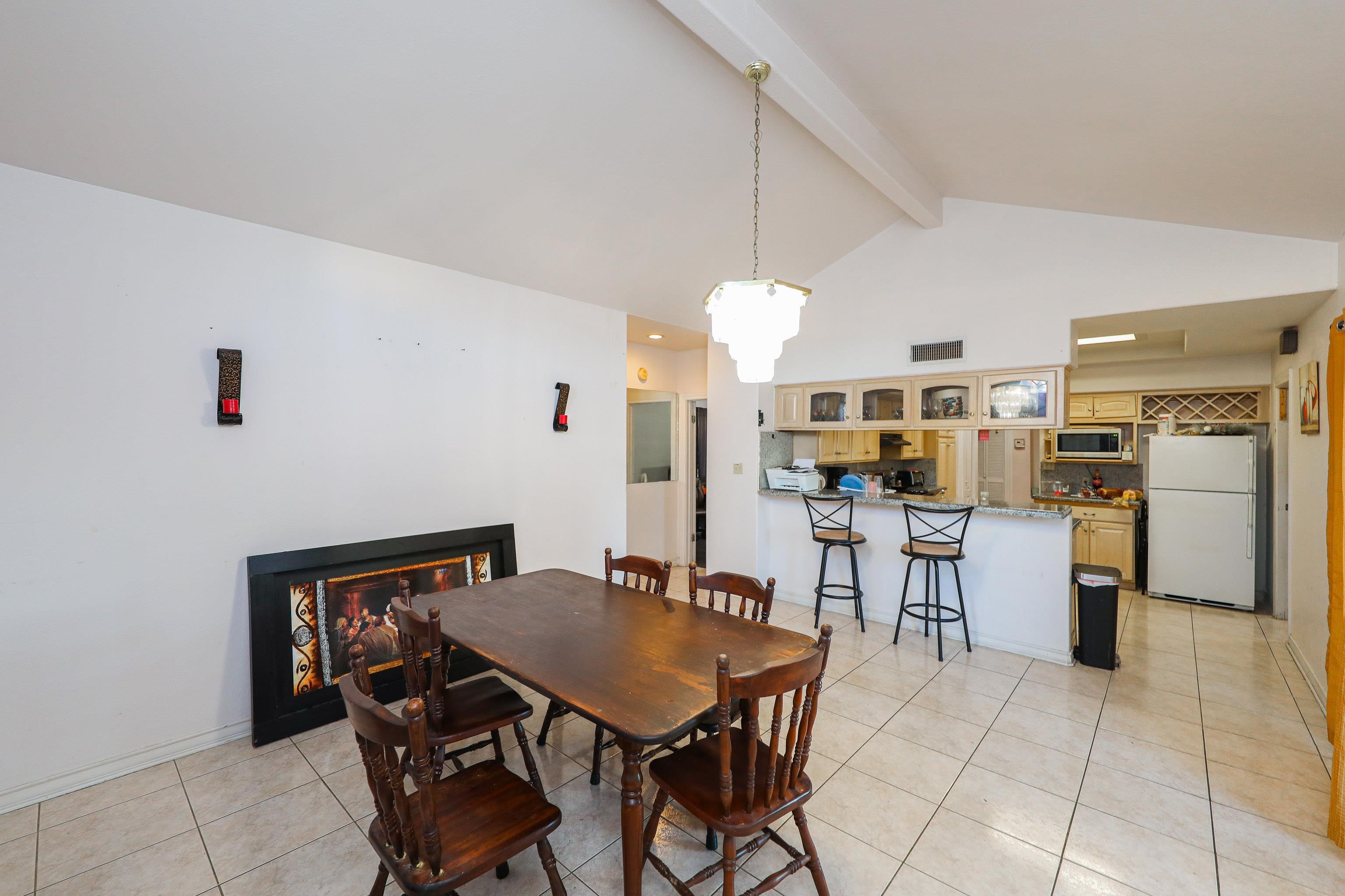 155 Knoll Ave