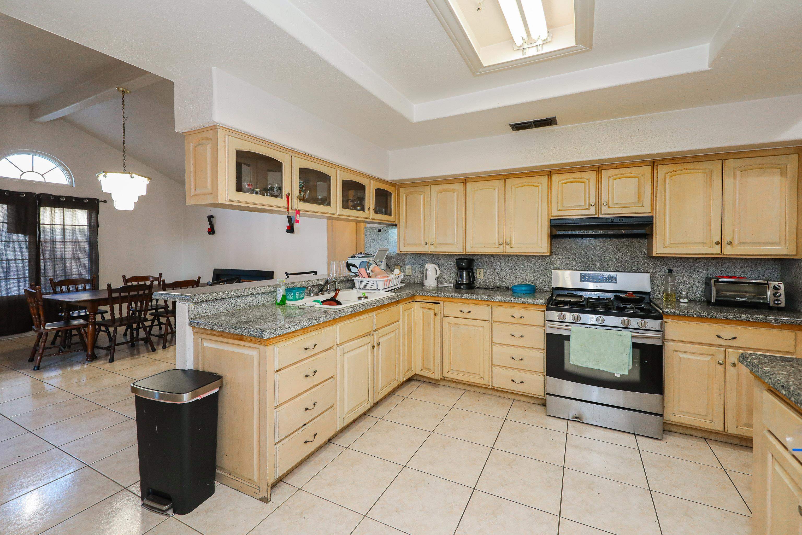 155 Knoll Ave