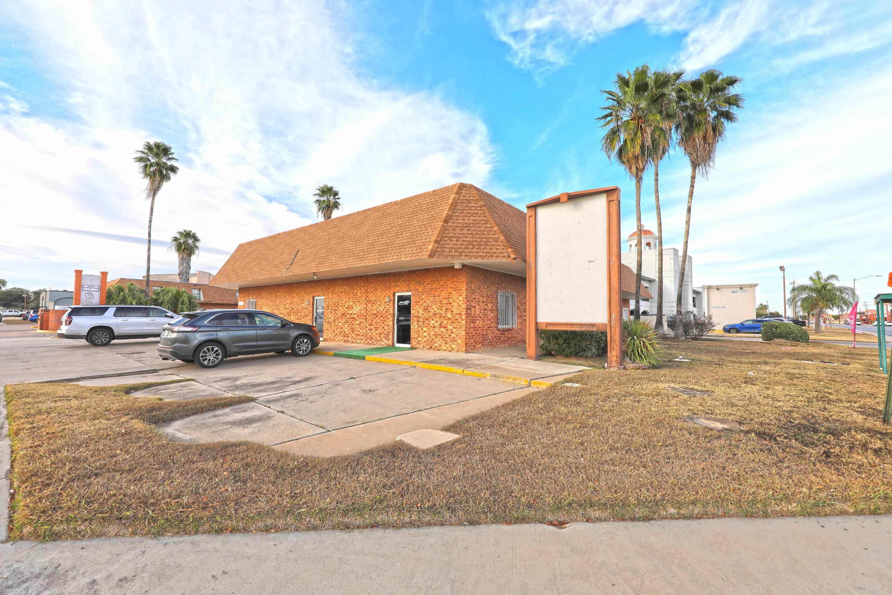 6202 McPherson Rd
