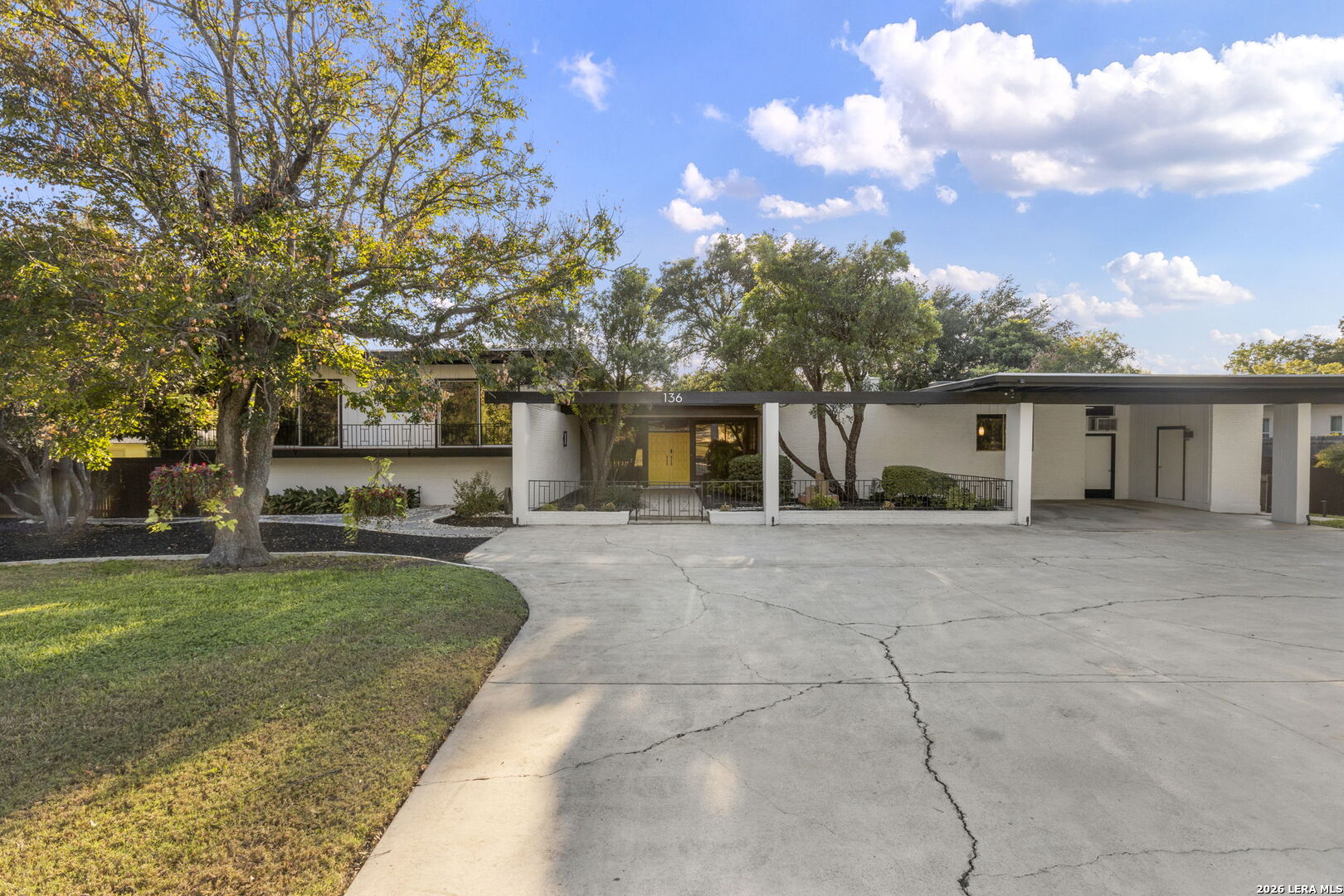 136 Honeysuckle Ln.