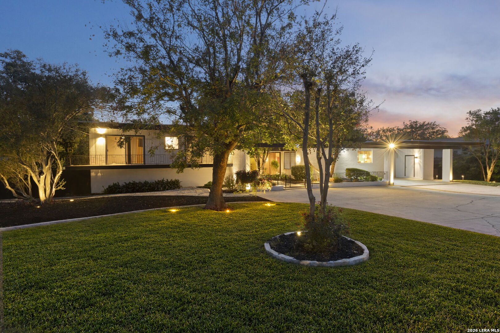 136 Honeysuckle Ln.