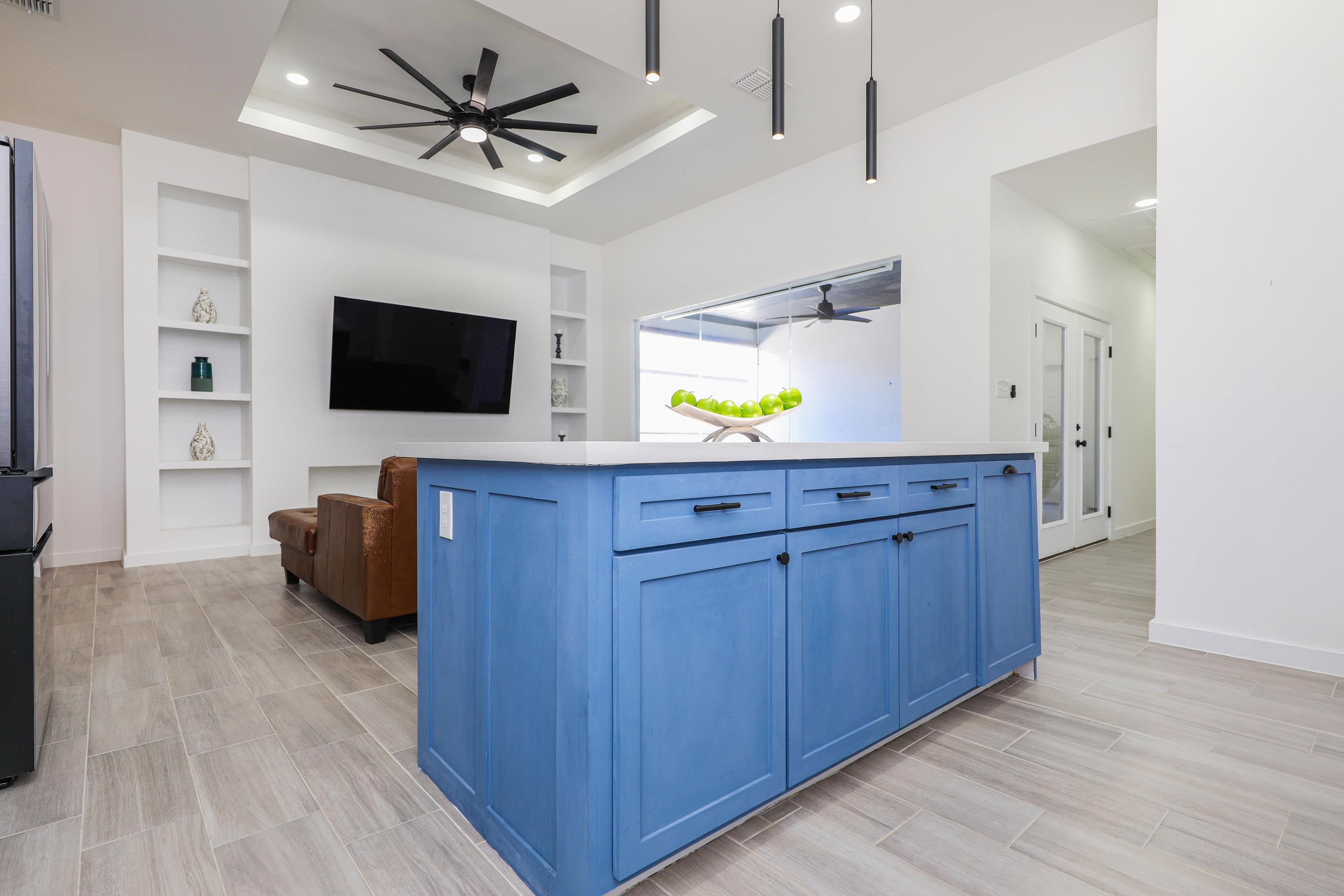 3714 Bella St.