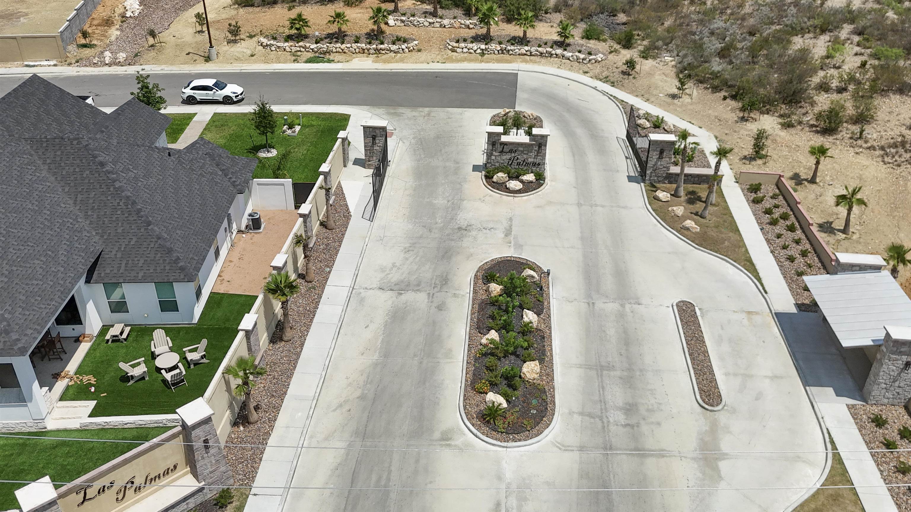 202 Las Palmas Dr.