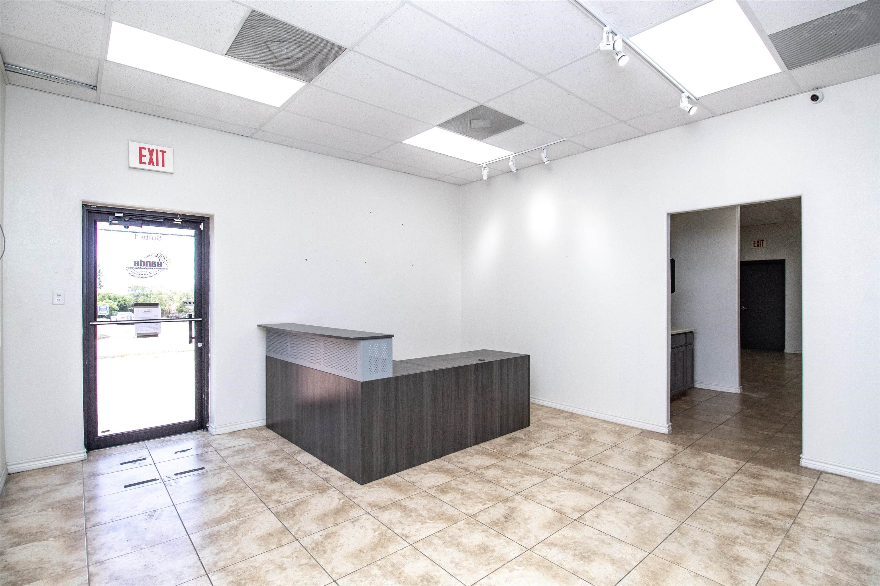 801 Union Pacific Blvd