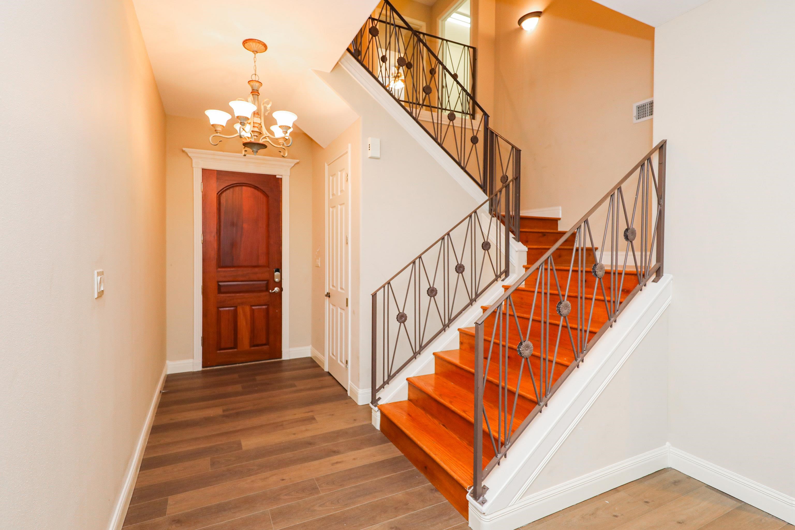 7205 Lake Victoria Rd Unit: 7205