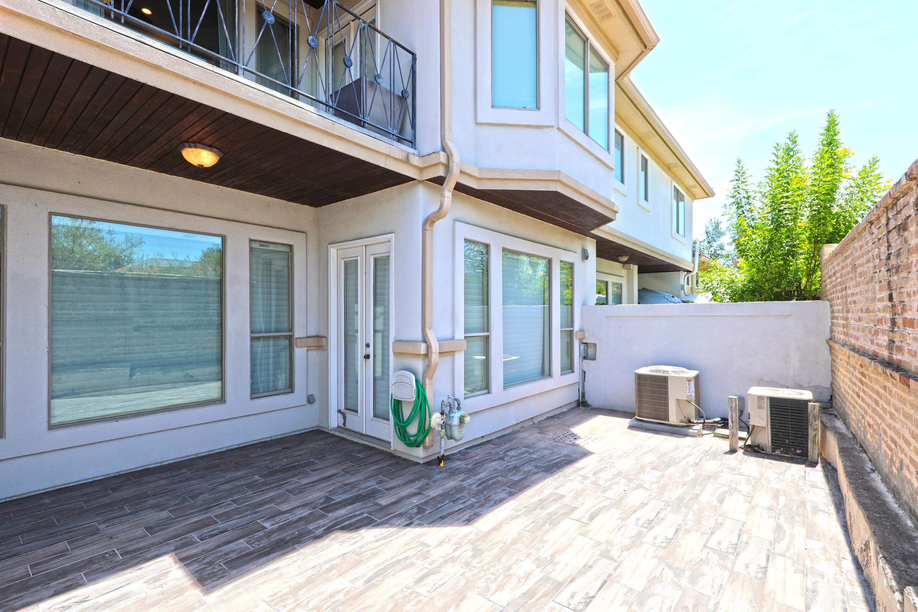 7205 Lake Victoria Rd Unit: 7205