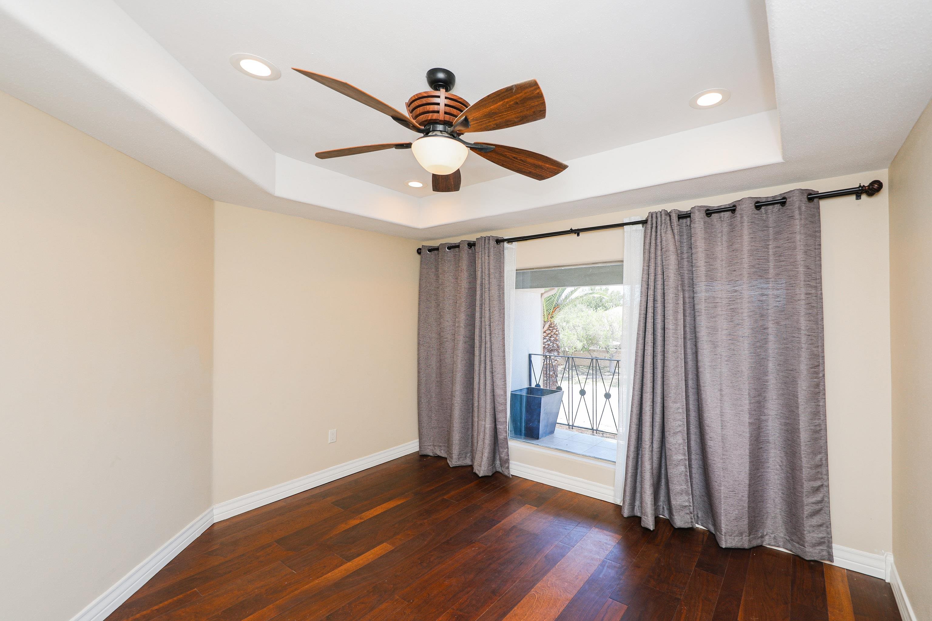 7205 Lake Victoria Rd Unit: 7205