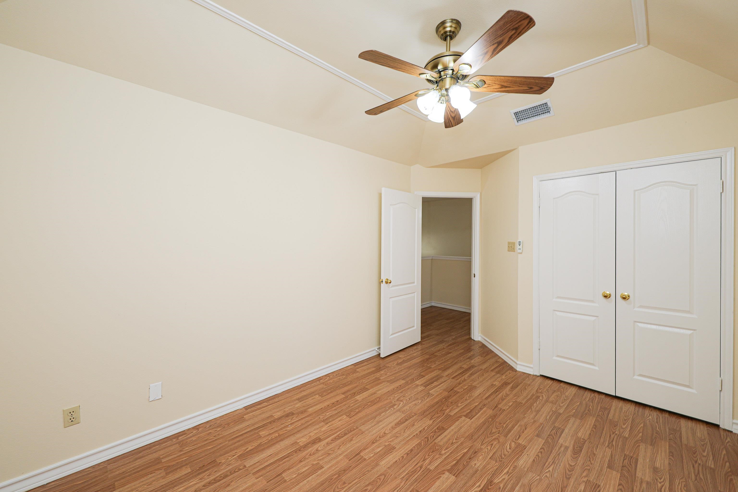 1514 Serene Dr