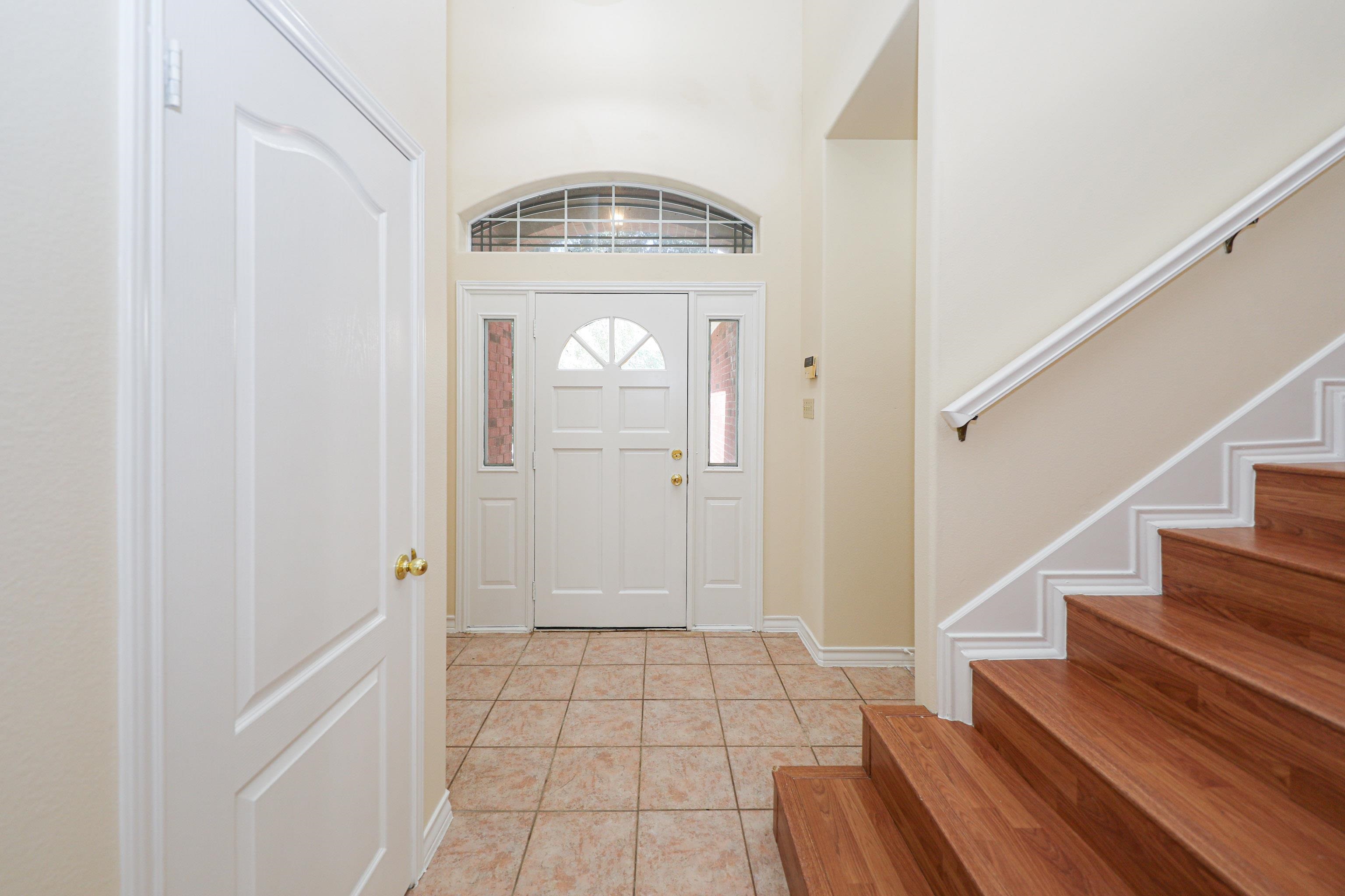 1514 Serene Dr