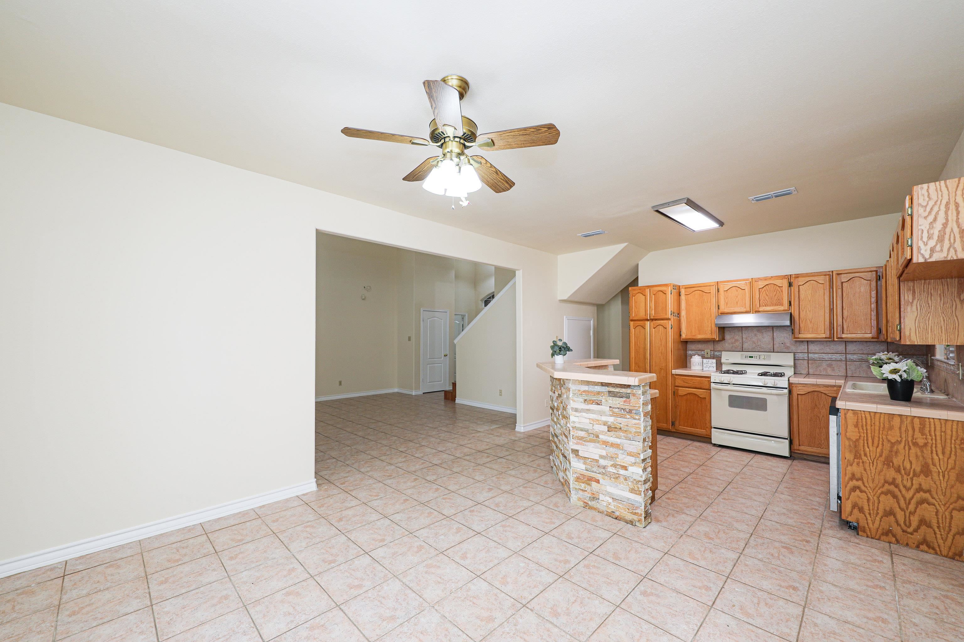 1514 Serene Dr