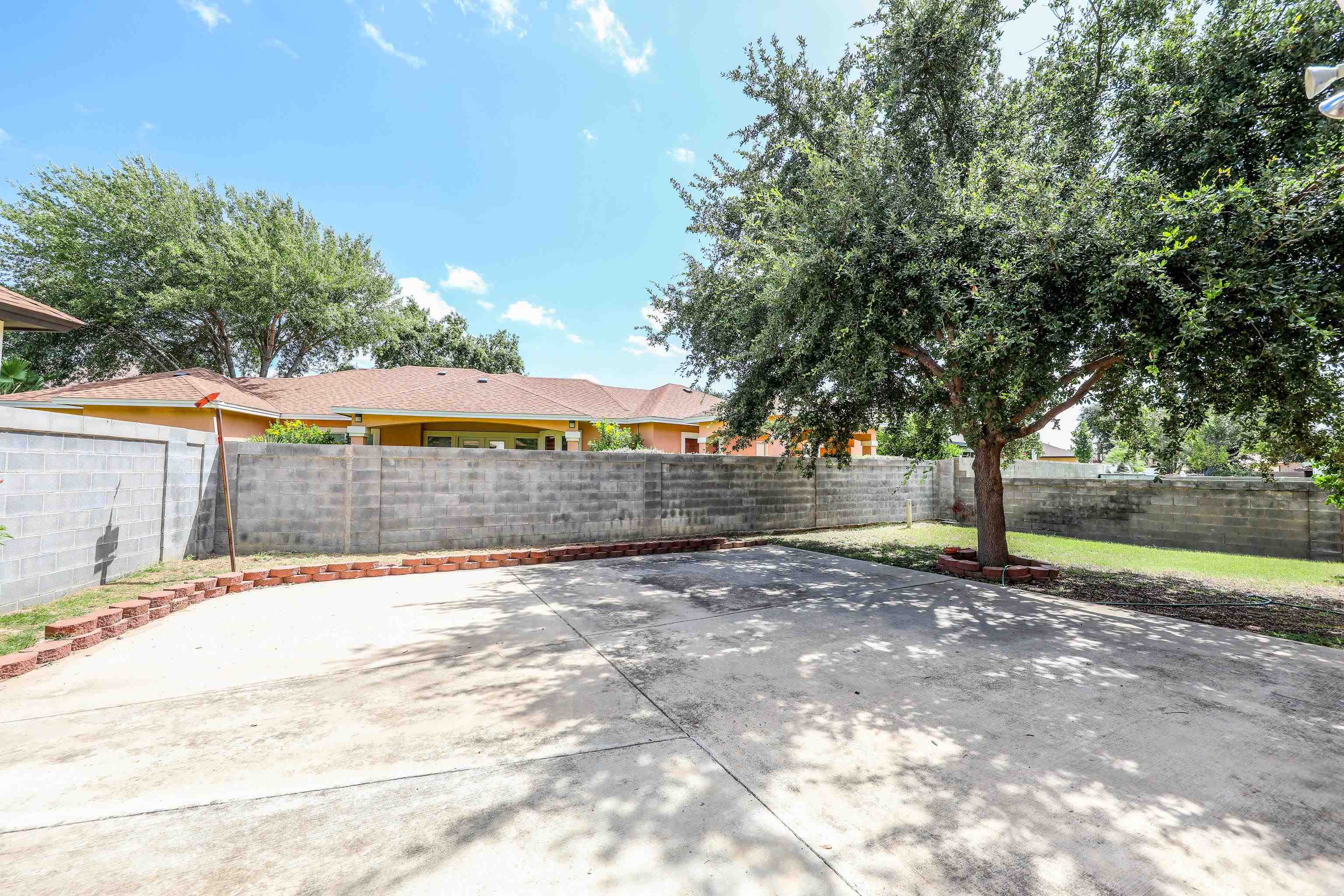 1514 Serene Dr
