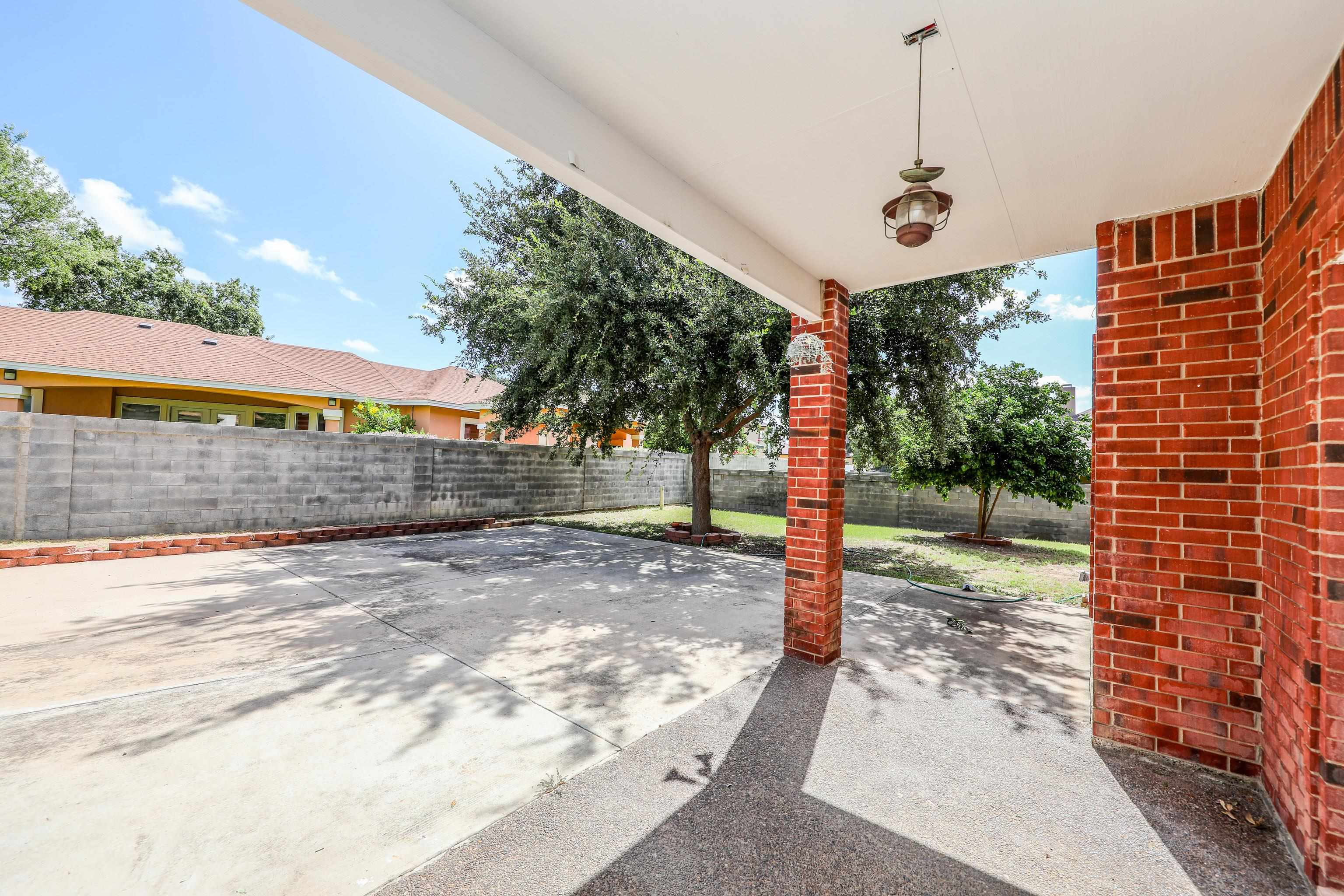 1514 Serene Dr