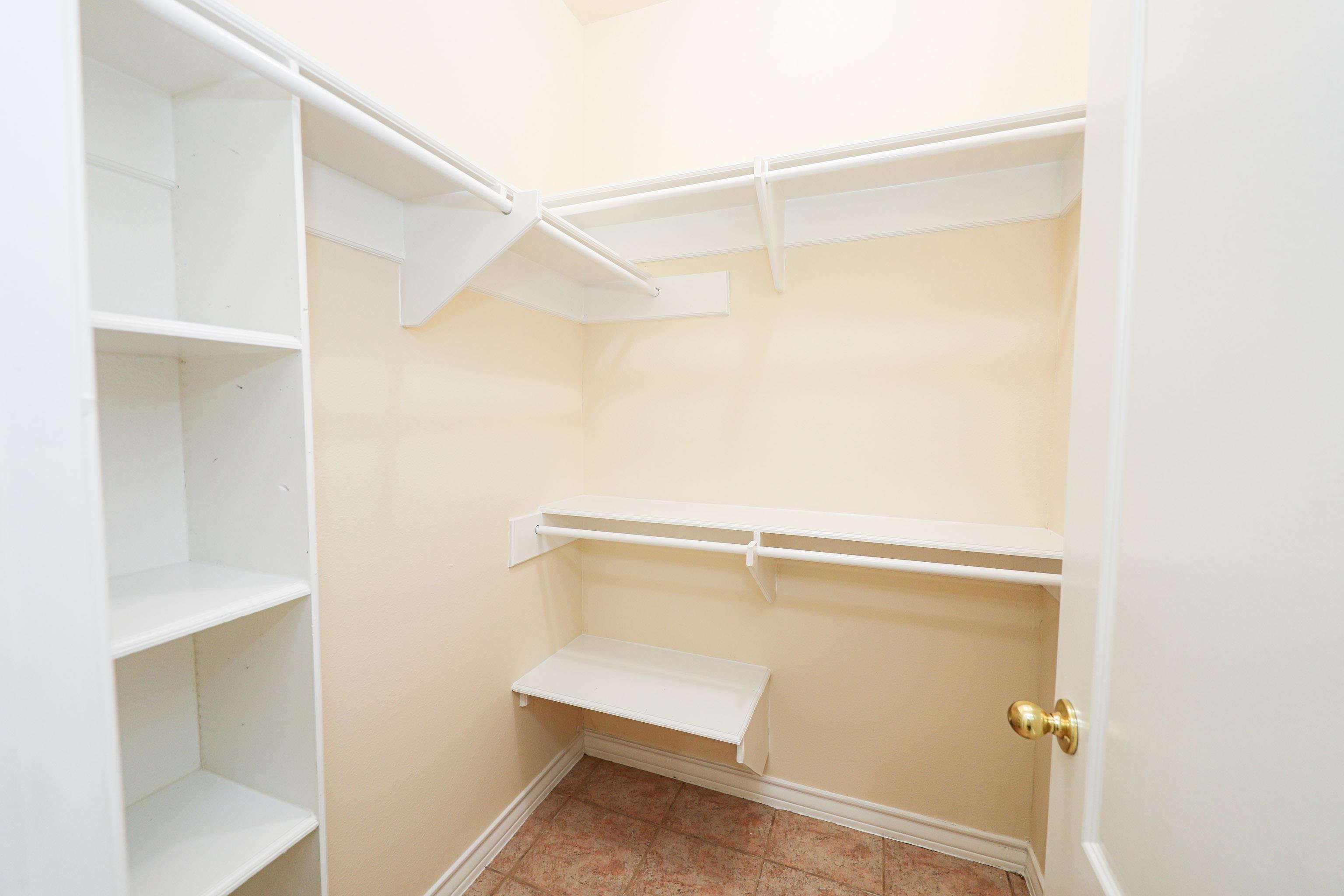 1514 Serene Dr