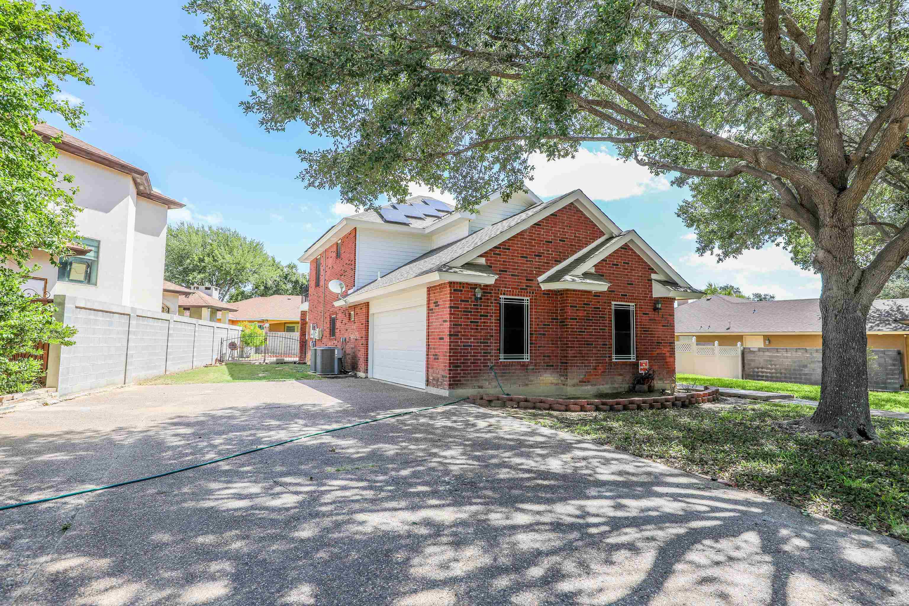 1514 Serene Dr