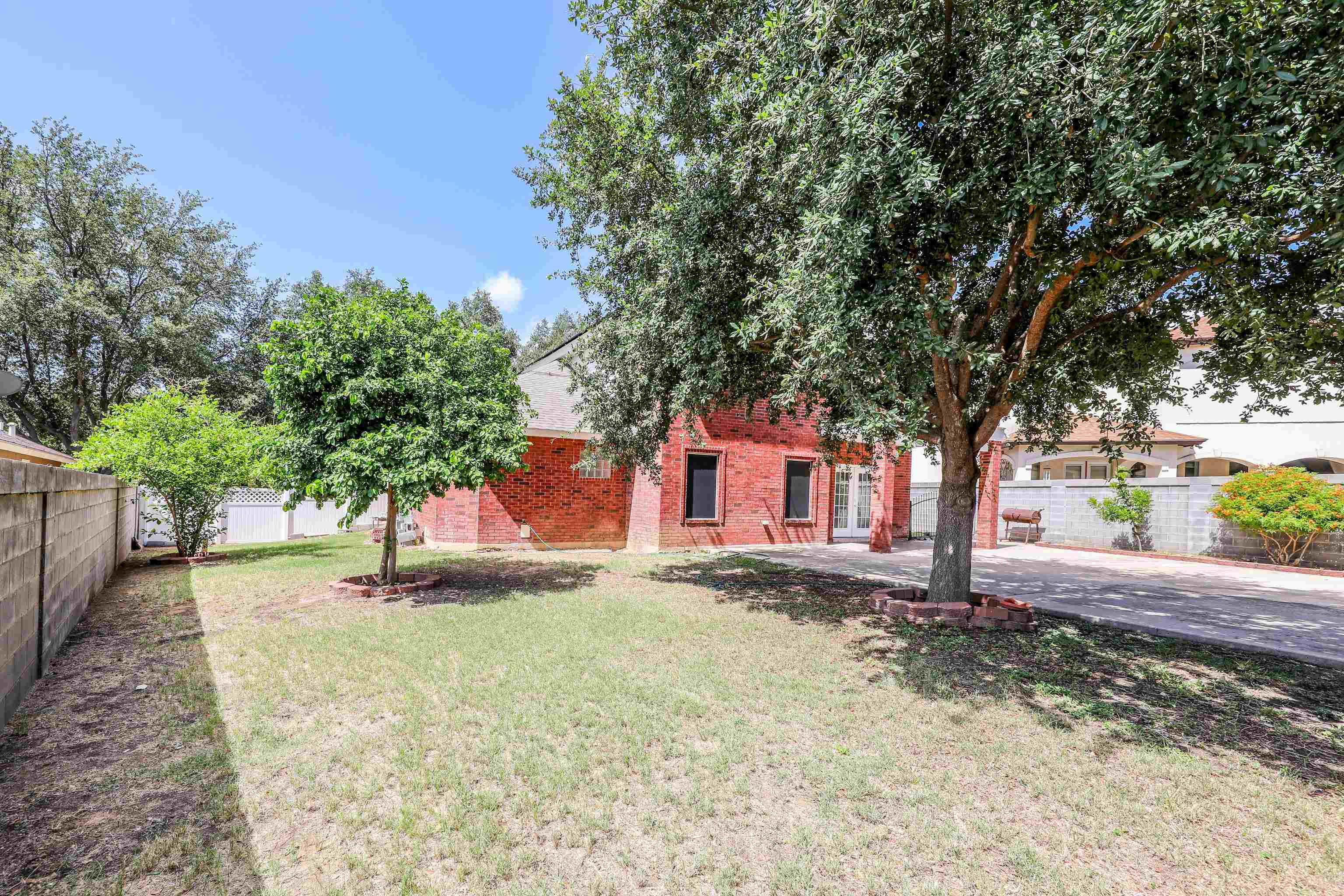 1514 Serene Dr