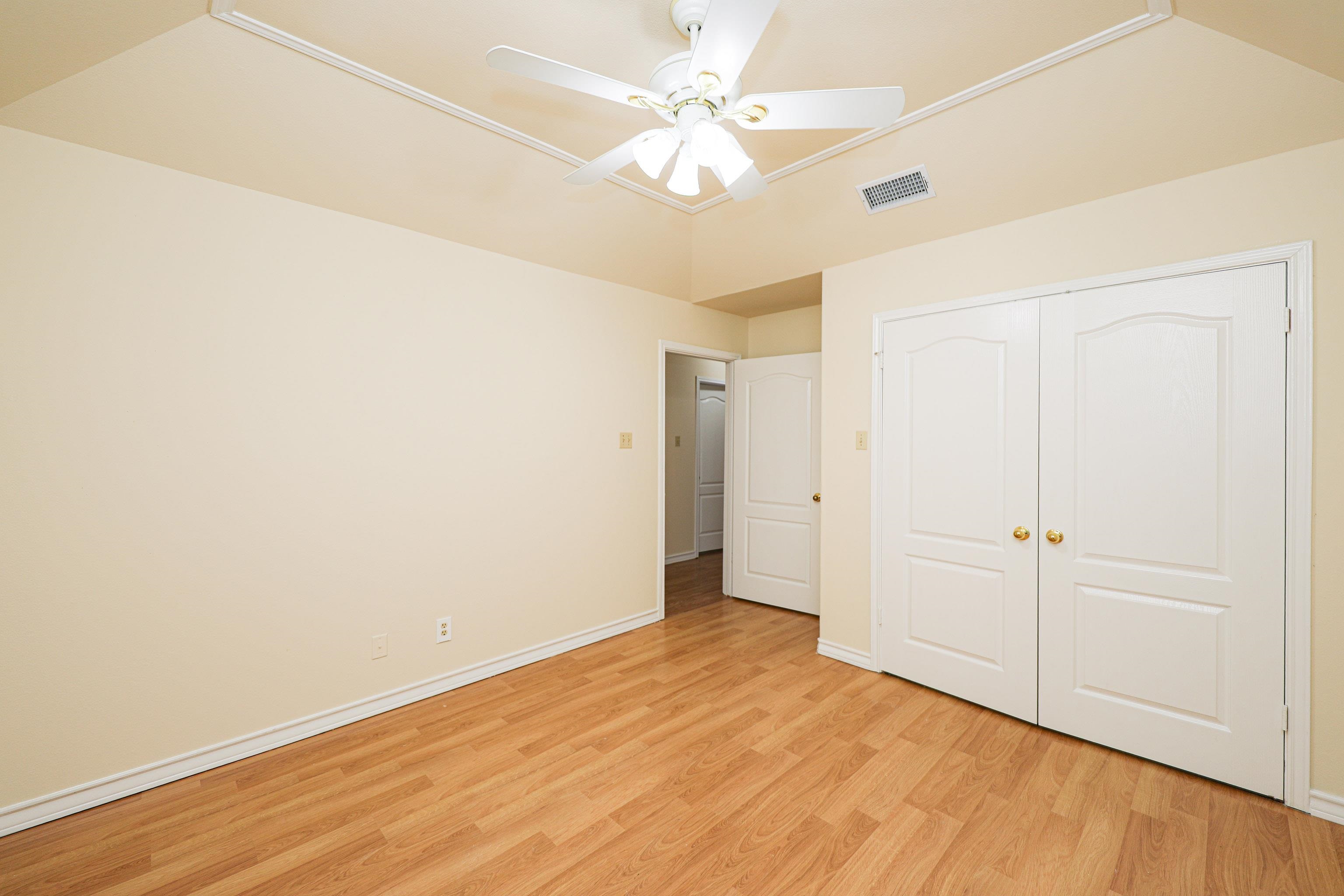 1514 Serene Dr