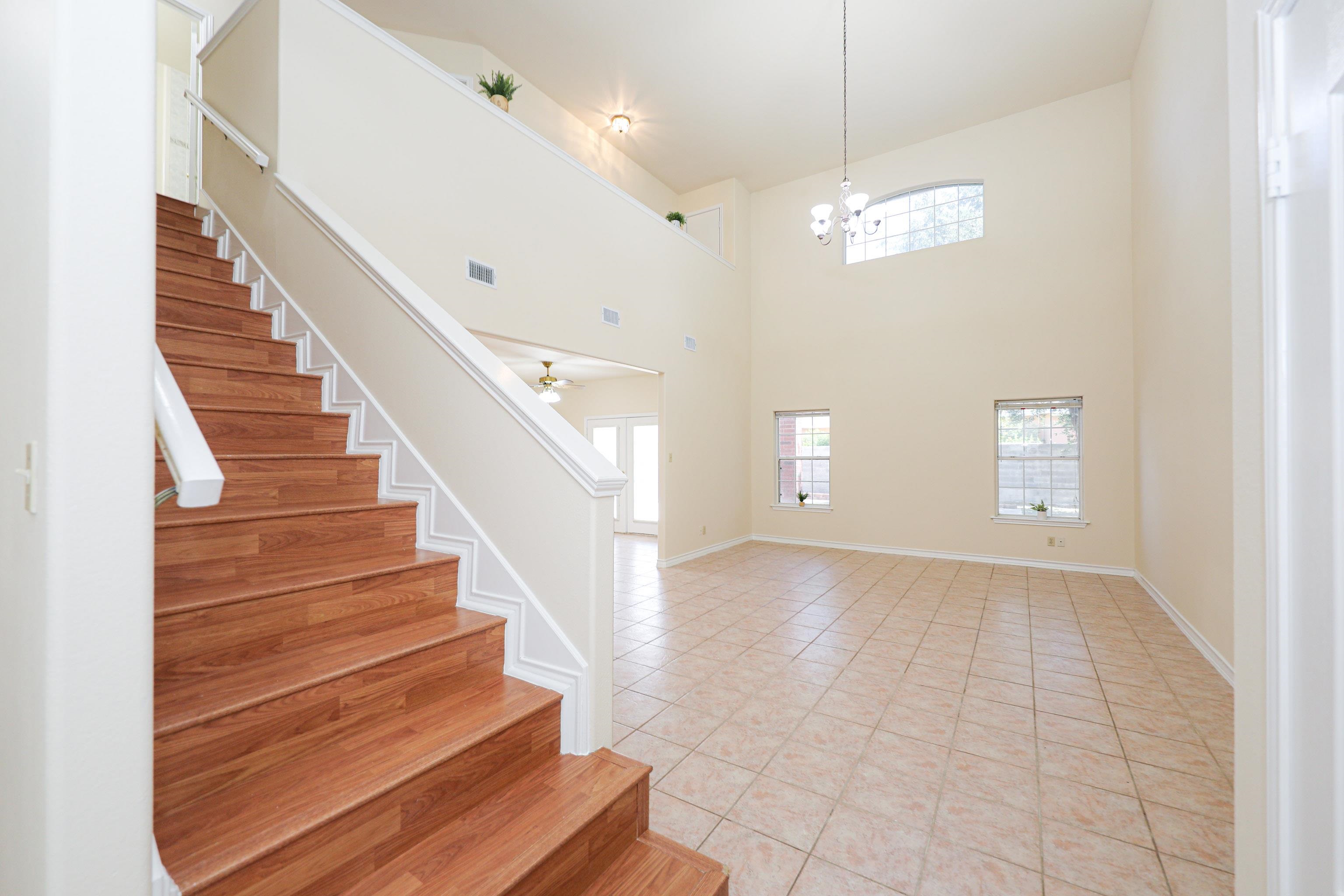 1514 Serene Dr