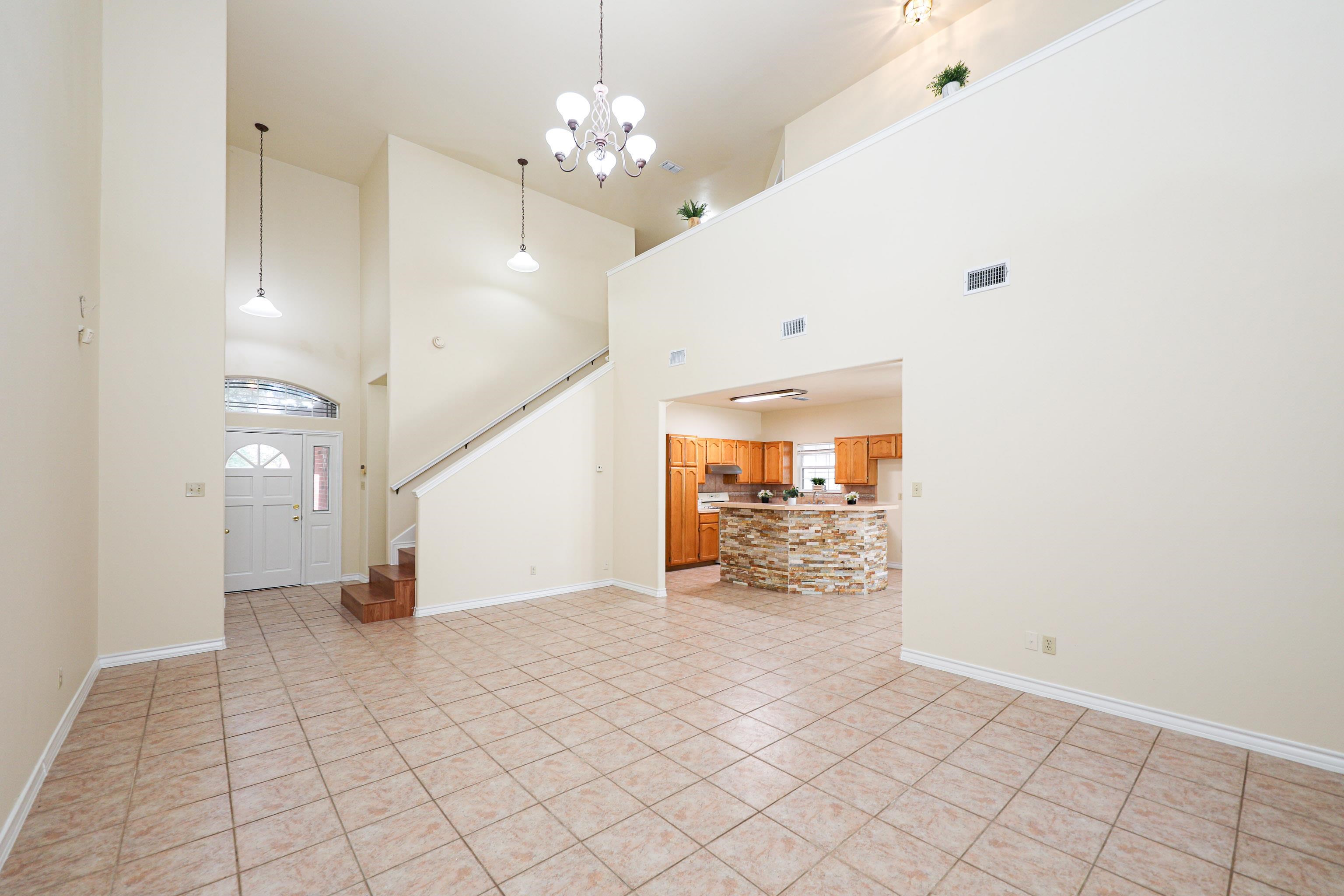 1514 Serene Dr