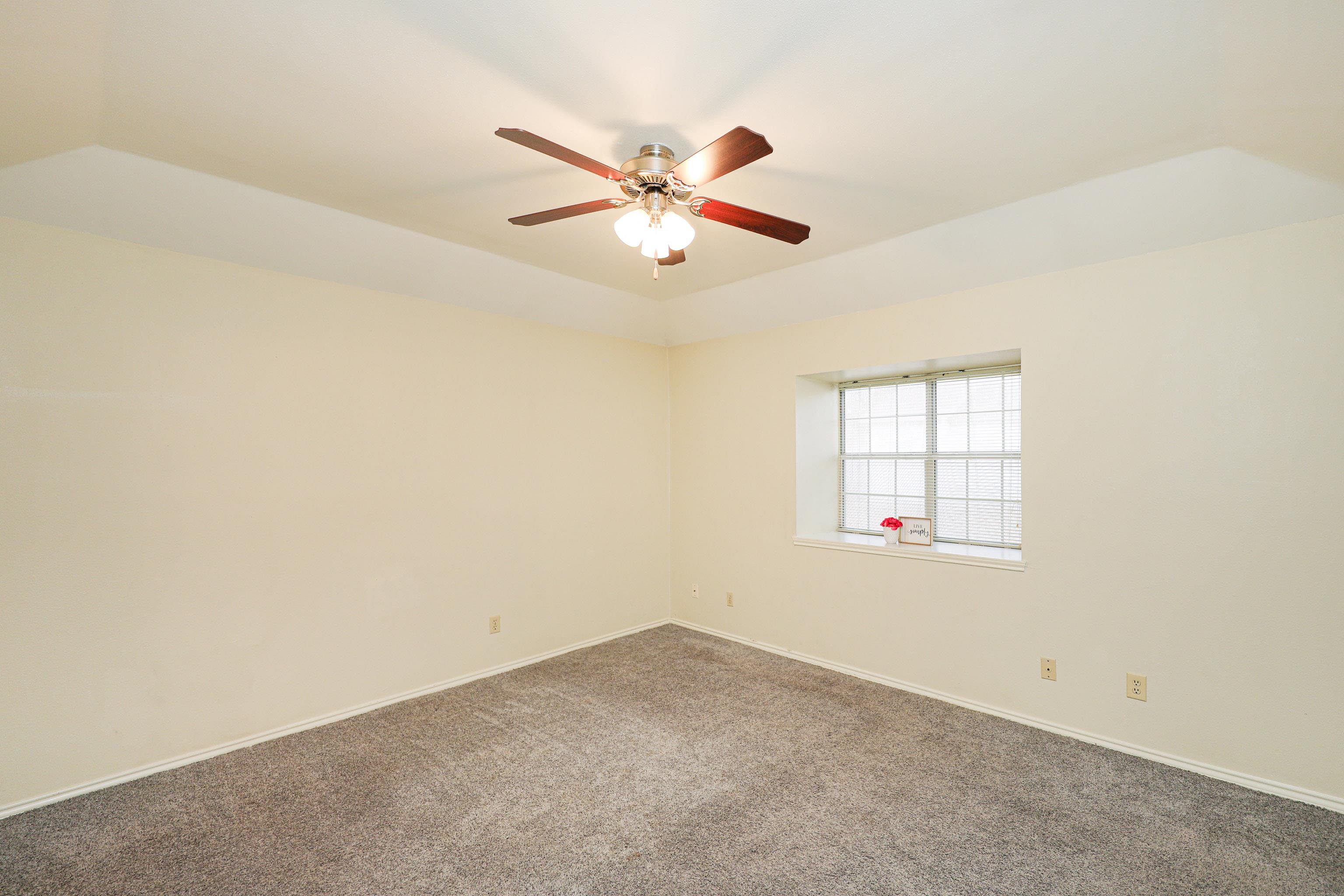 8911 McPherson Rd Unit: 3B