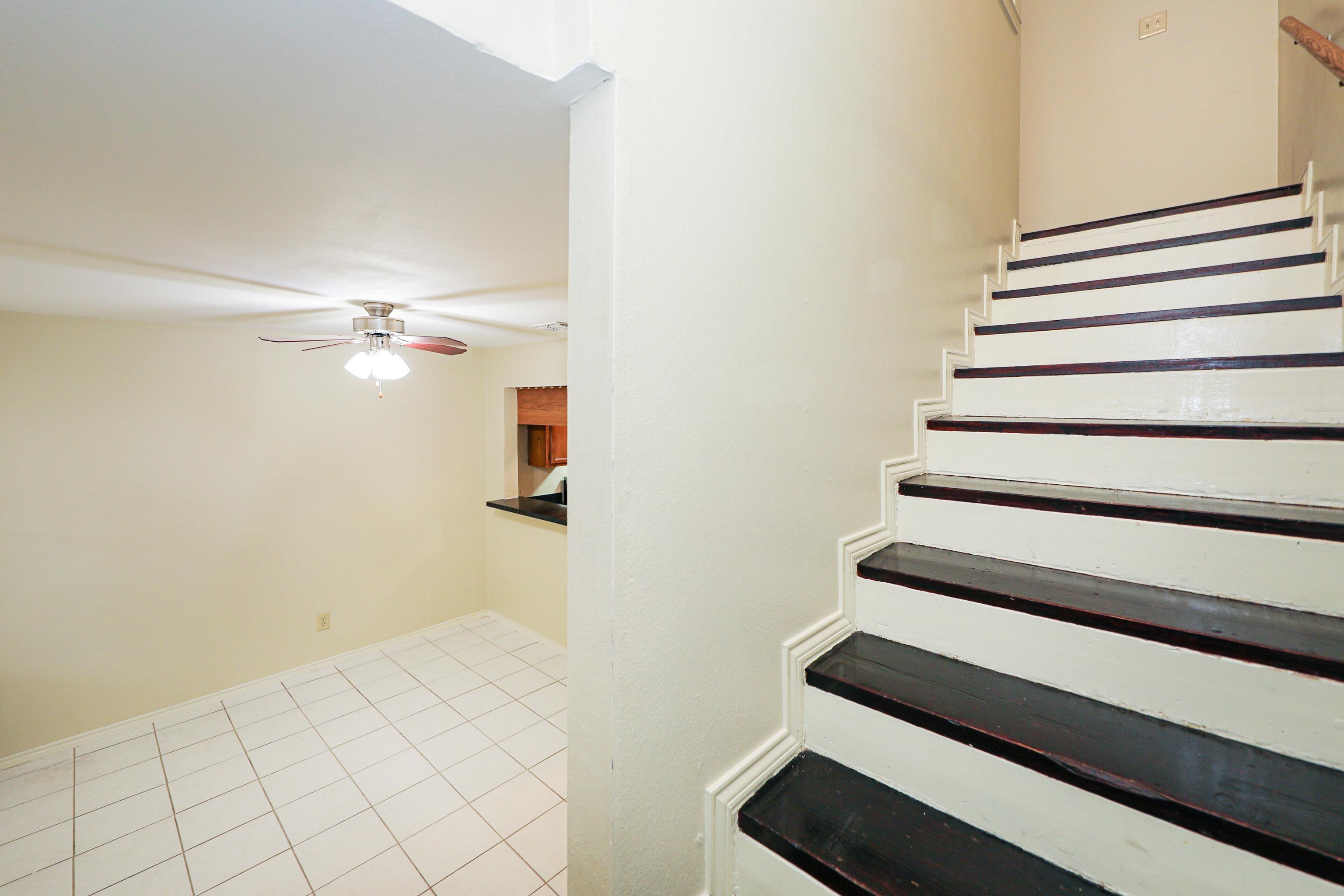 8911 McPherson Rd Unit: 3B