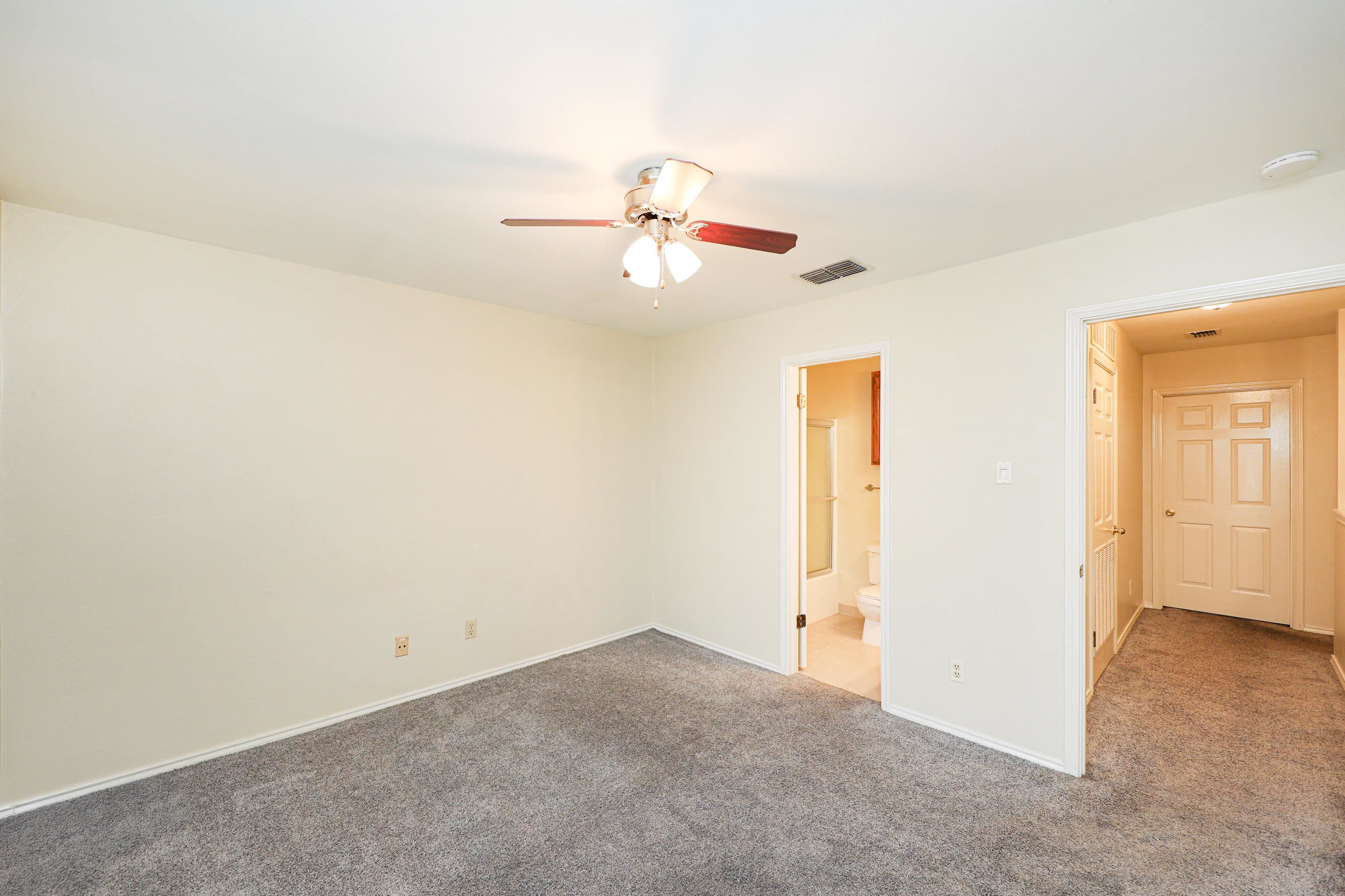 8911 McPherson Rd Unit: 3B