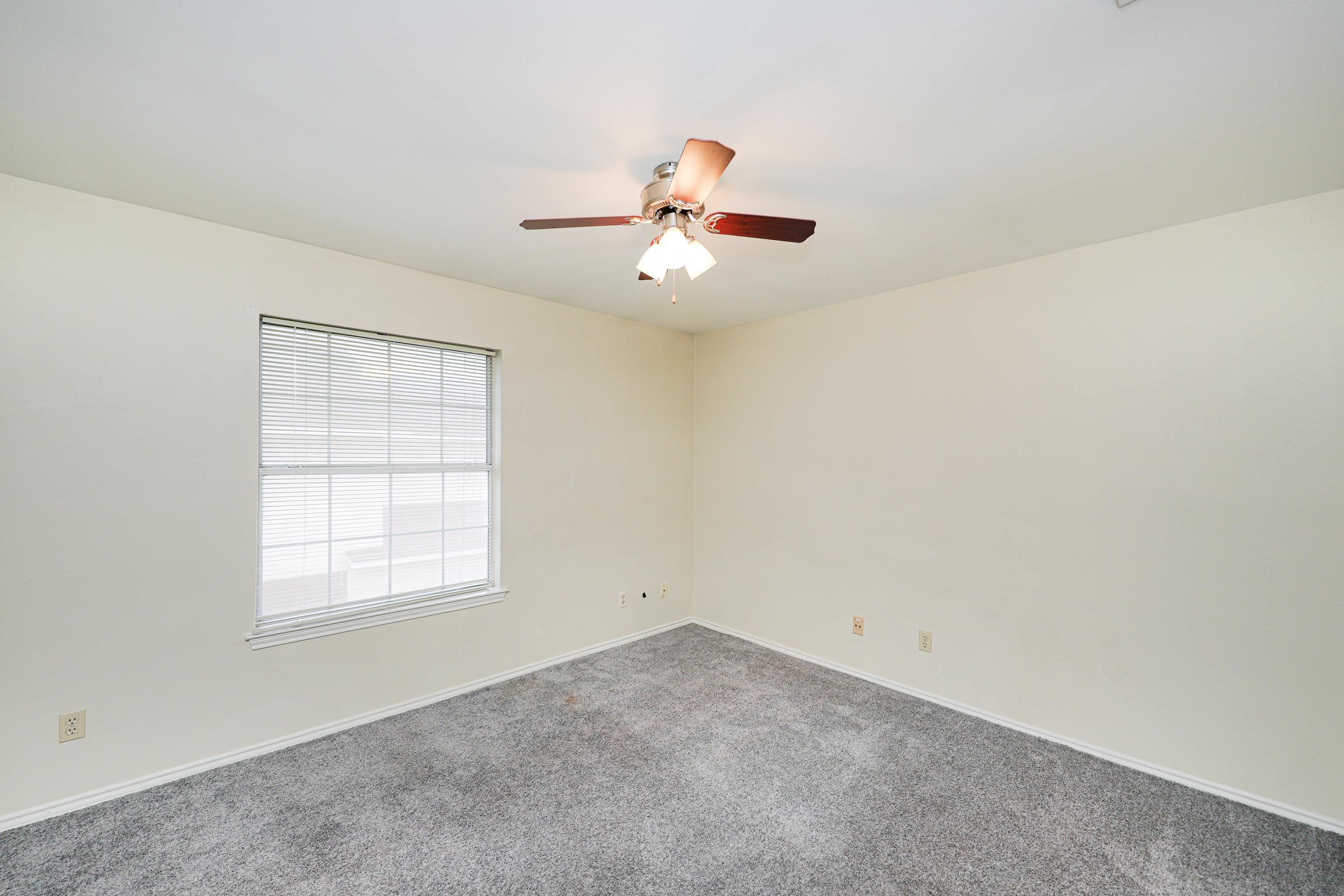 8911 McPherson Rd Unit: 3B
