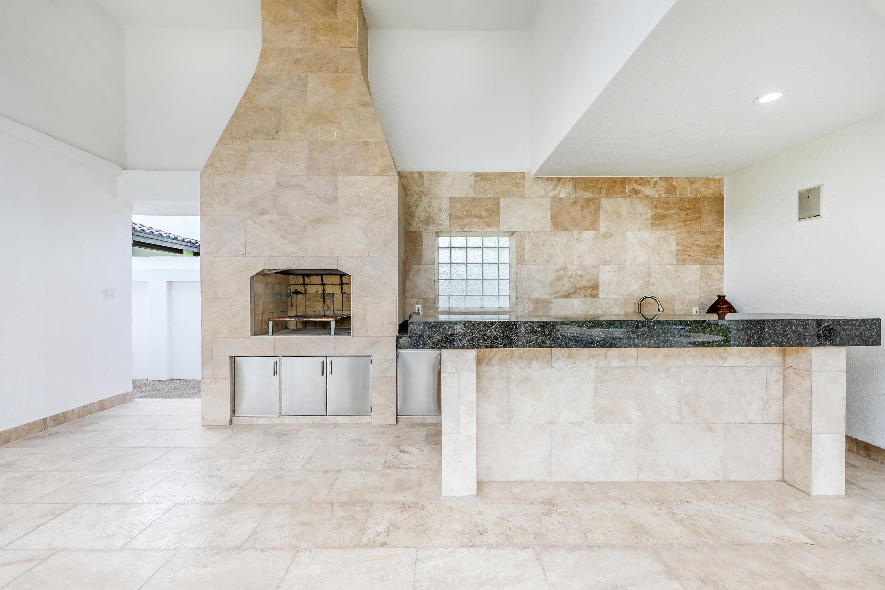 314 Bordeaux Dr