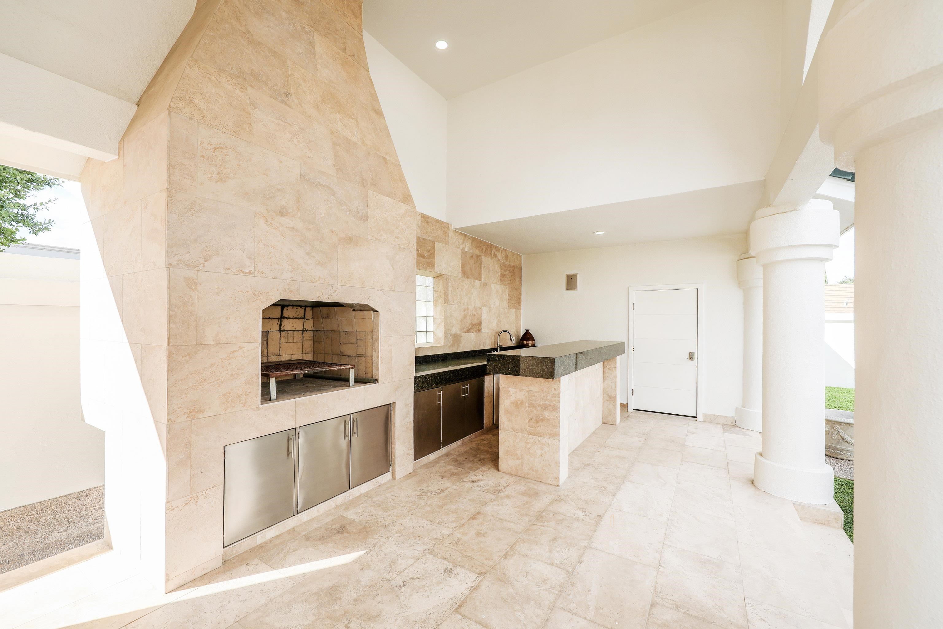 314 Bordeaux Dr