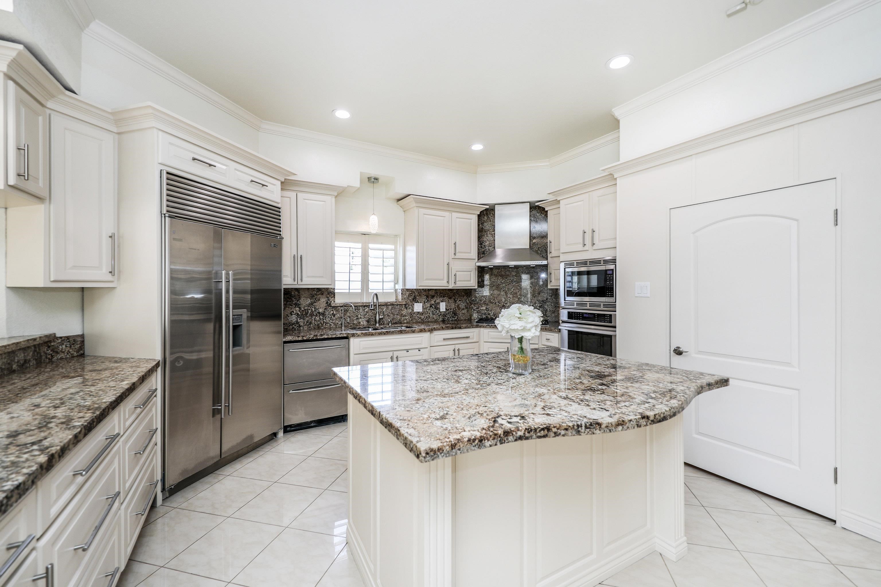314 Bordeaux Dr
