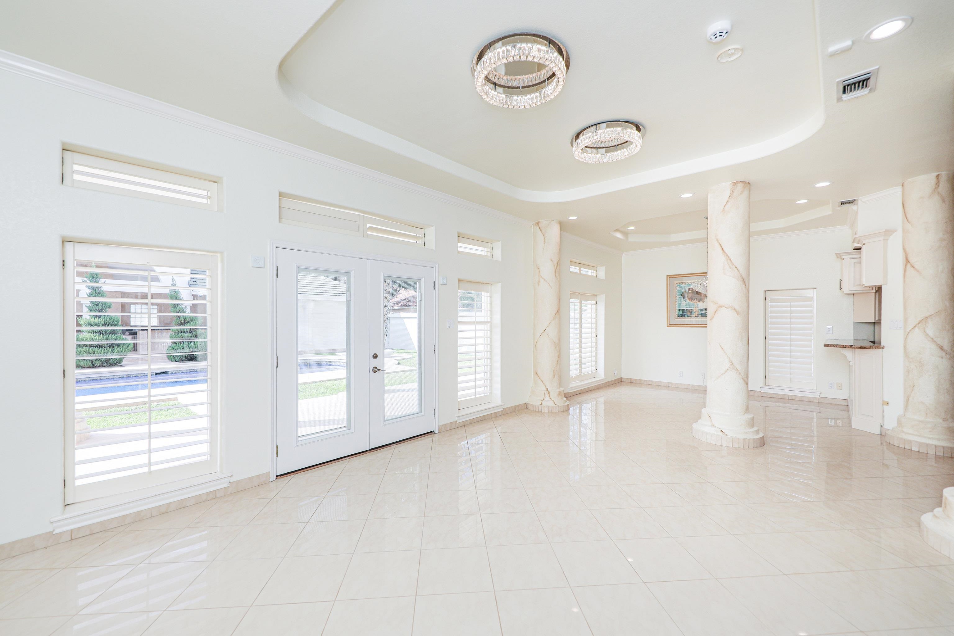 314 Bordeaux Dr