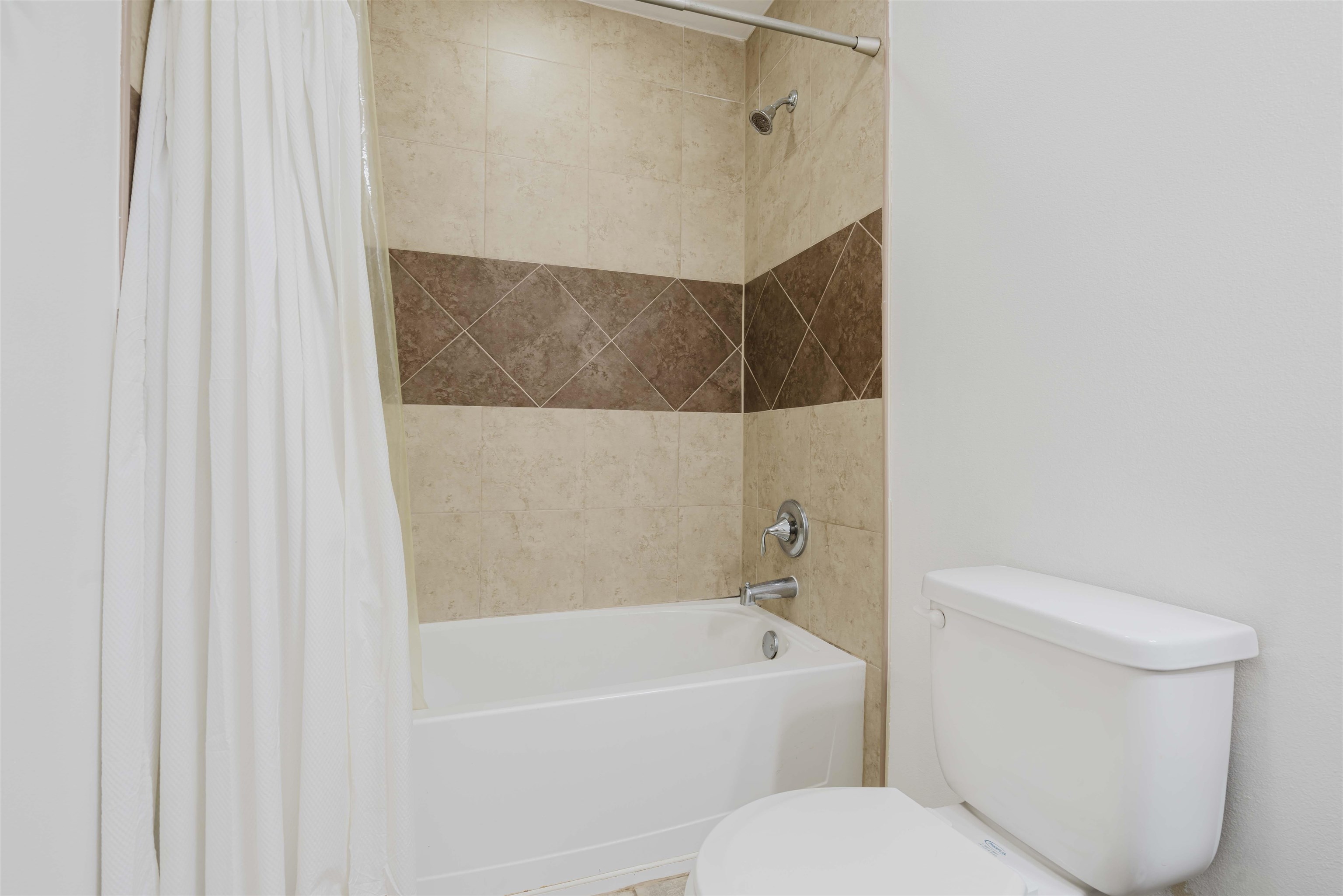 5704 Montevista Dr. Unit: 5704