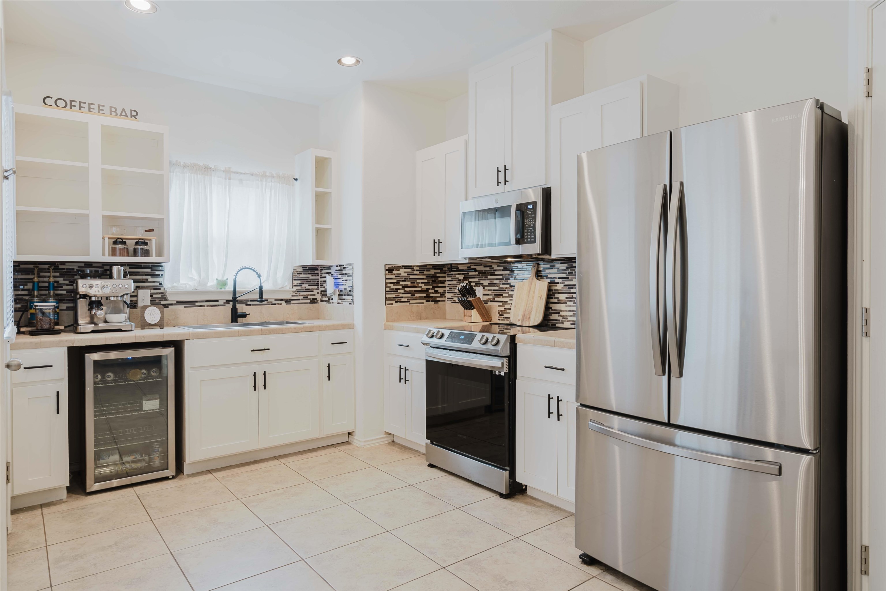 5704 Montevista Dr. Unit: 5704