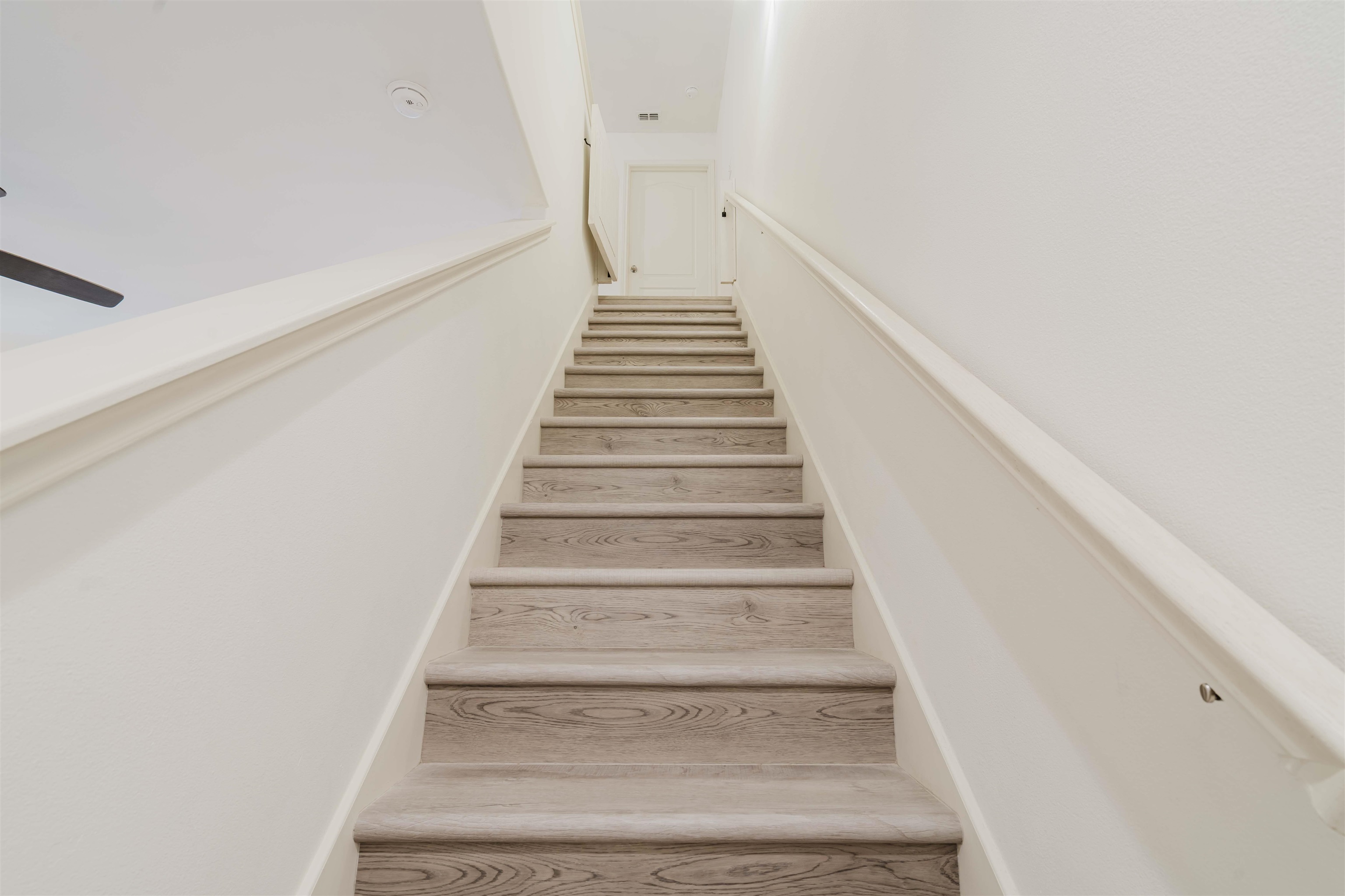 5704 Montevista Dr. Unit: 5704