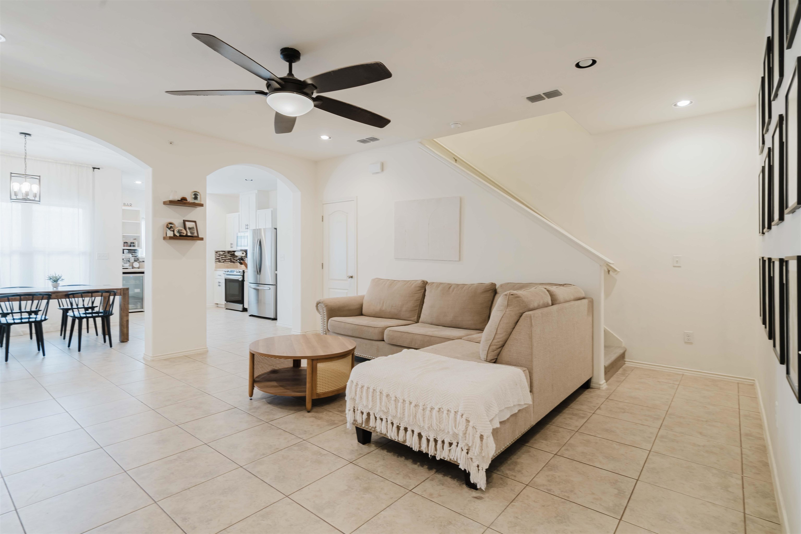 5704 Montevista Dr. Unit: 5704