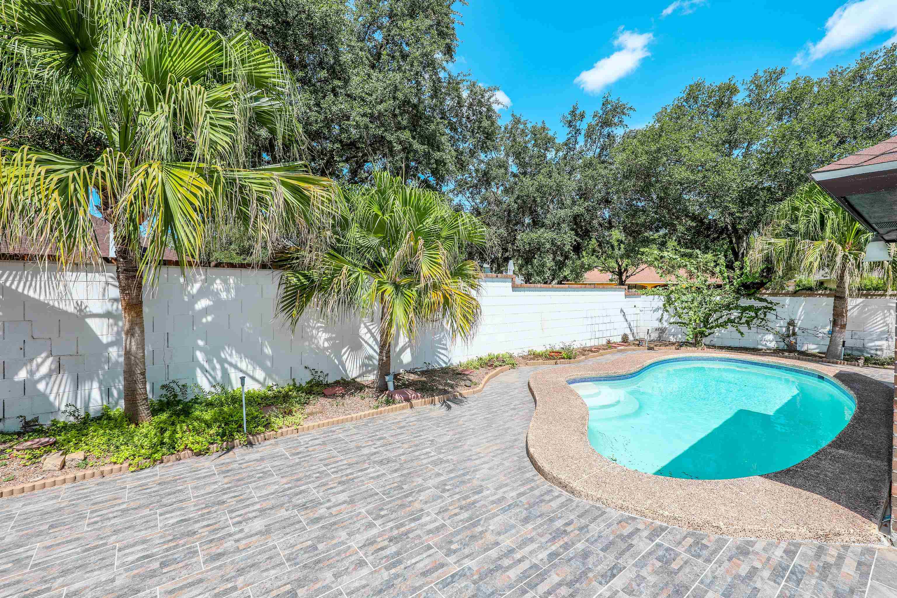 1010 Faldo Dr