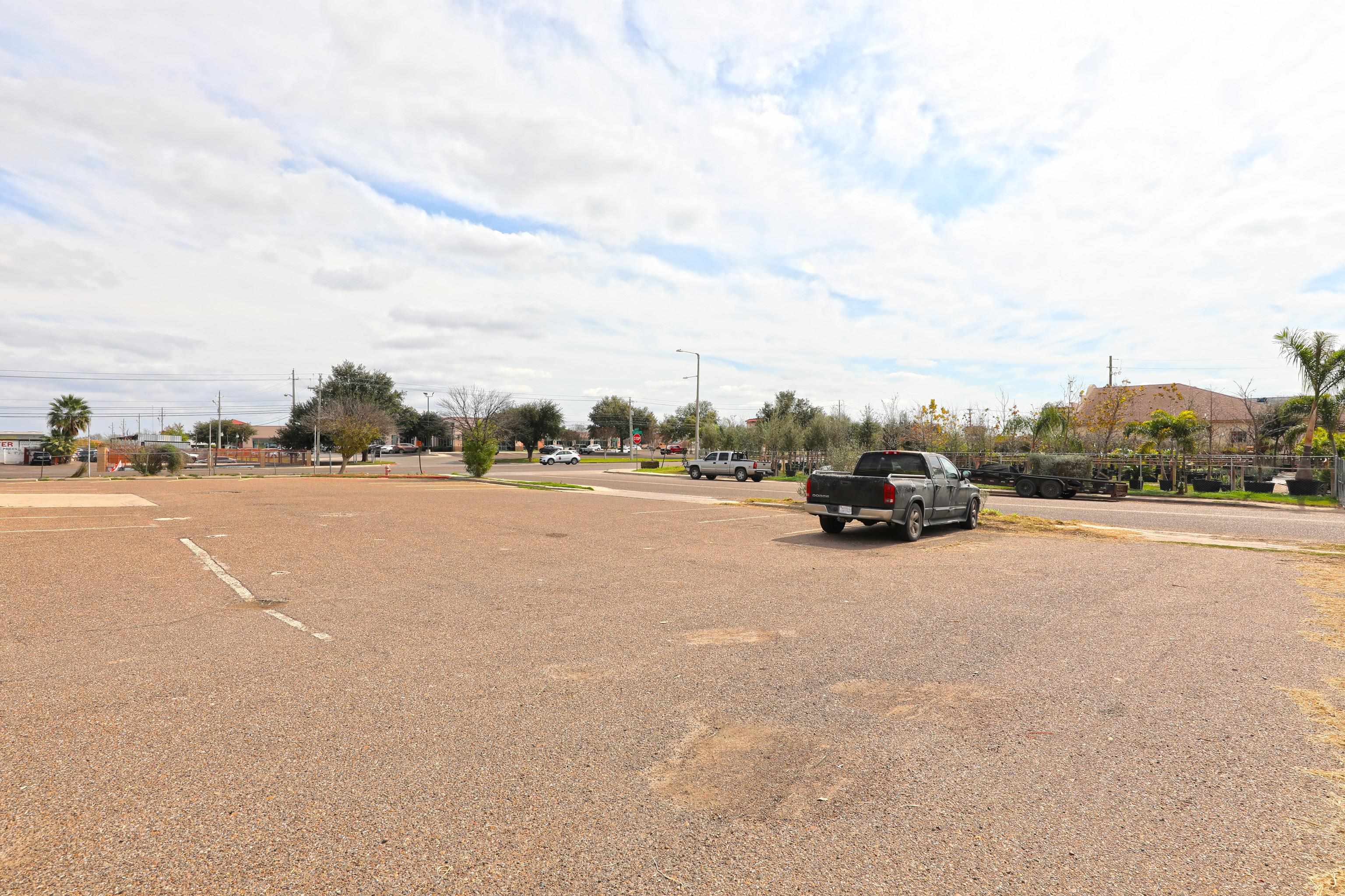 5802 McPherson Rd Unit: Rear