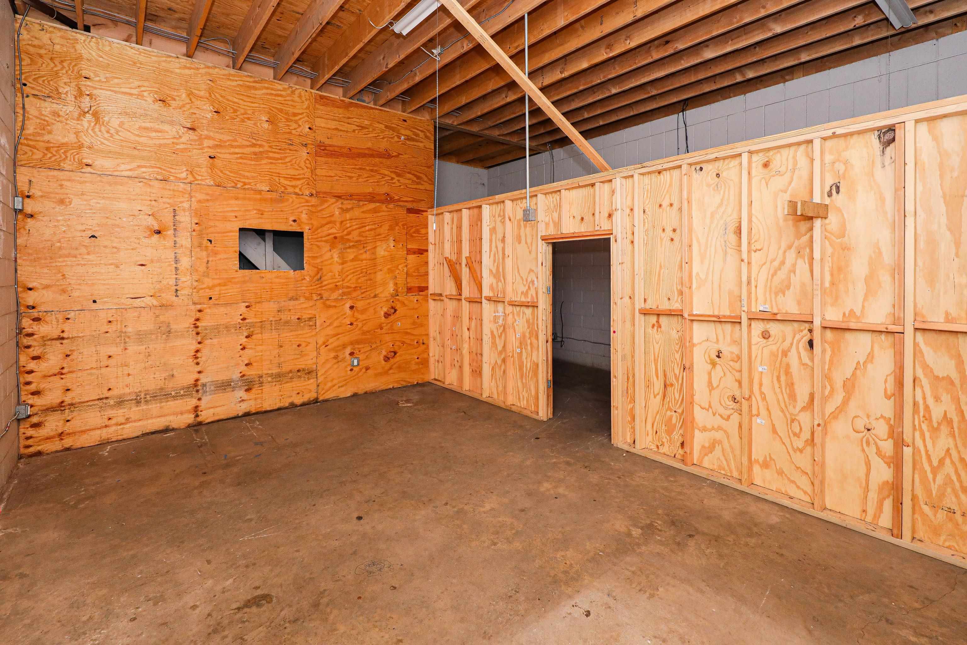 5802 McPherson Rd Unit: Rear