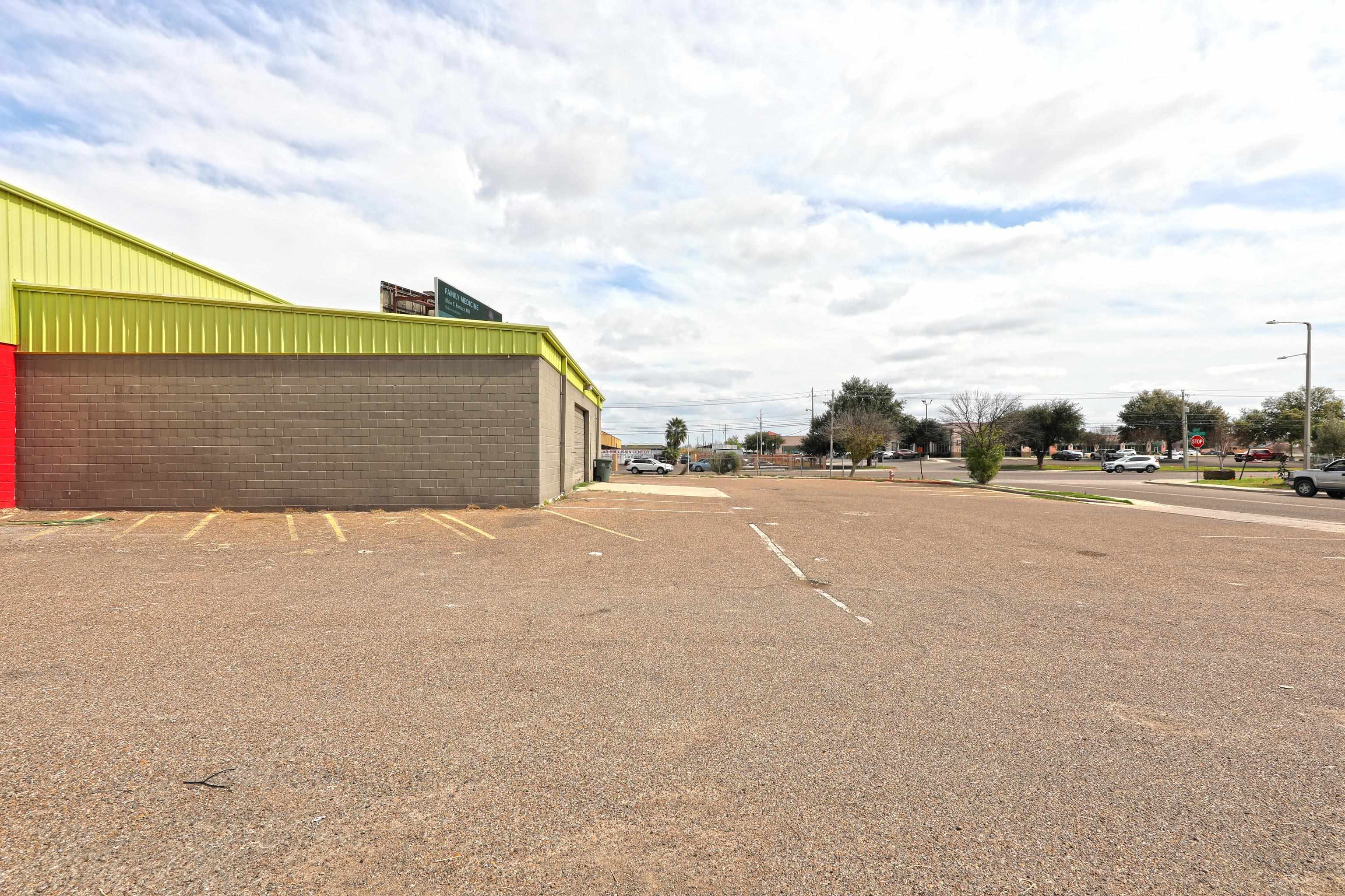 5802 McPherson Rd Unit: Rear