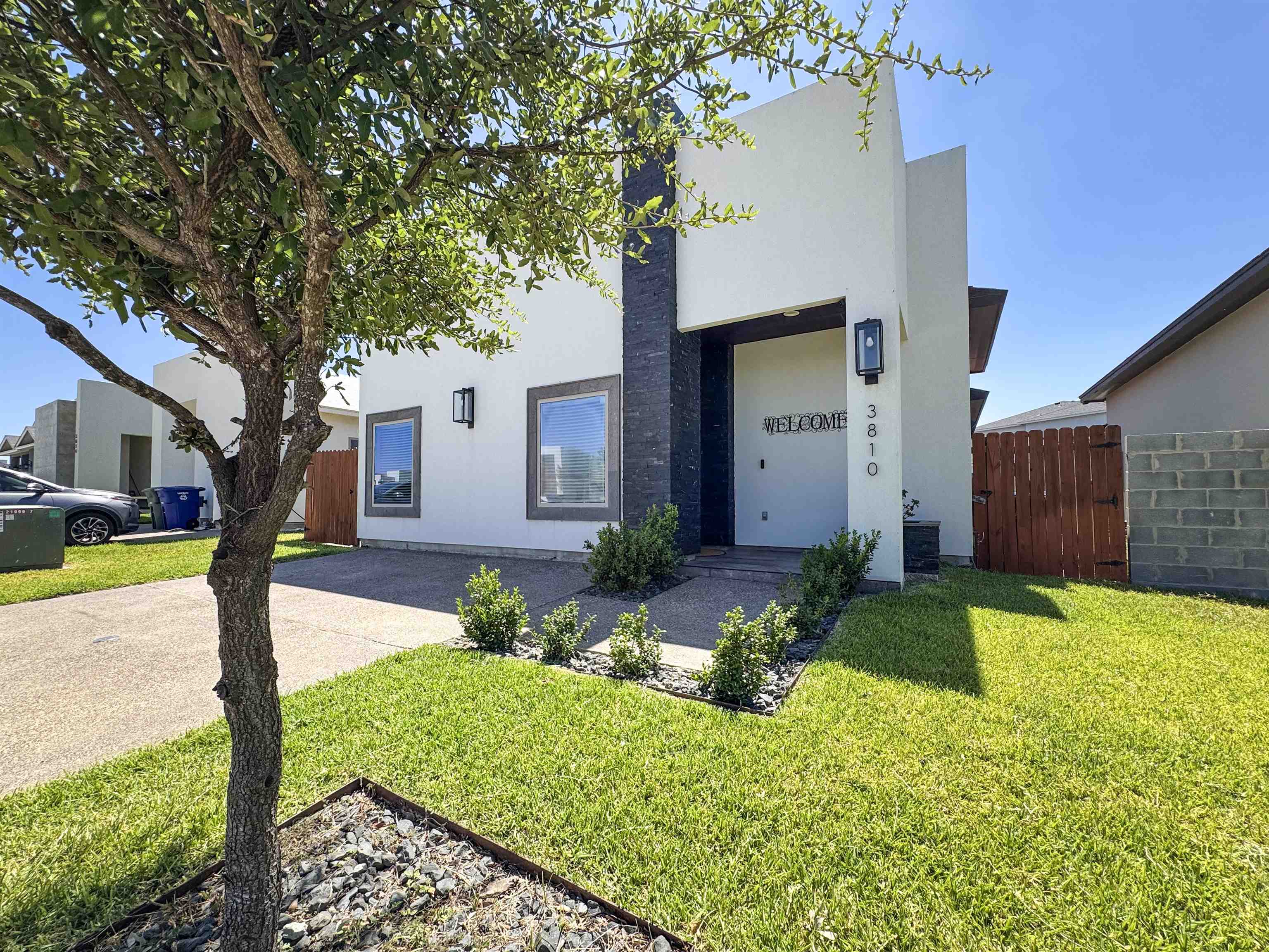 3810 Gia St.