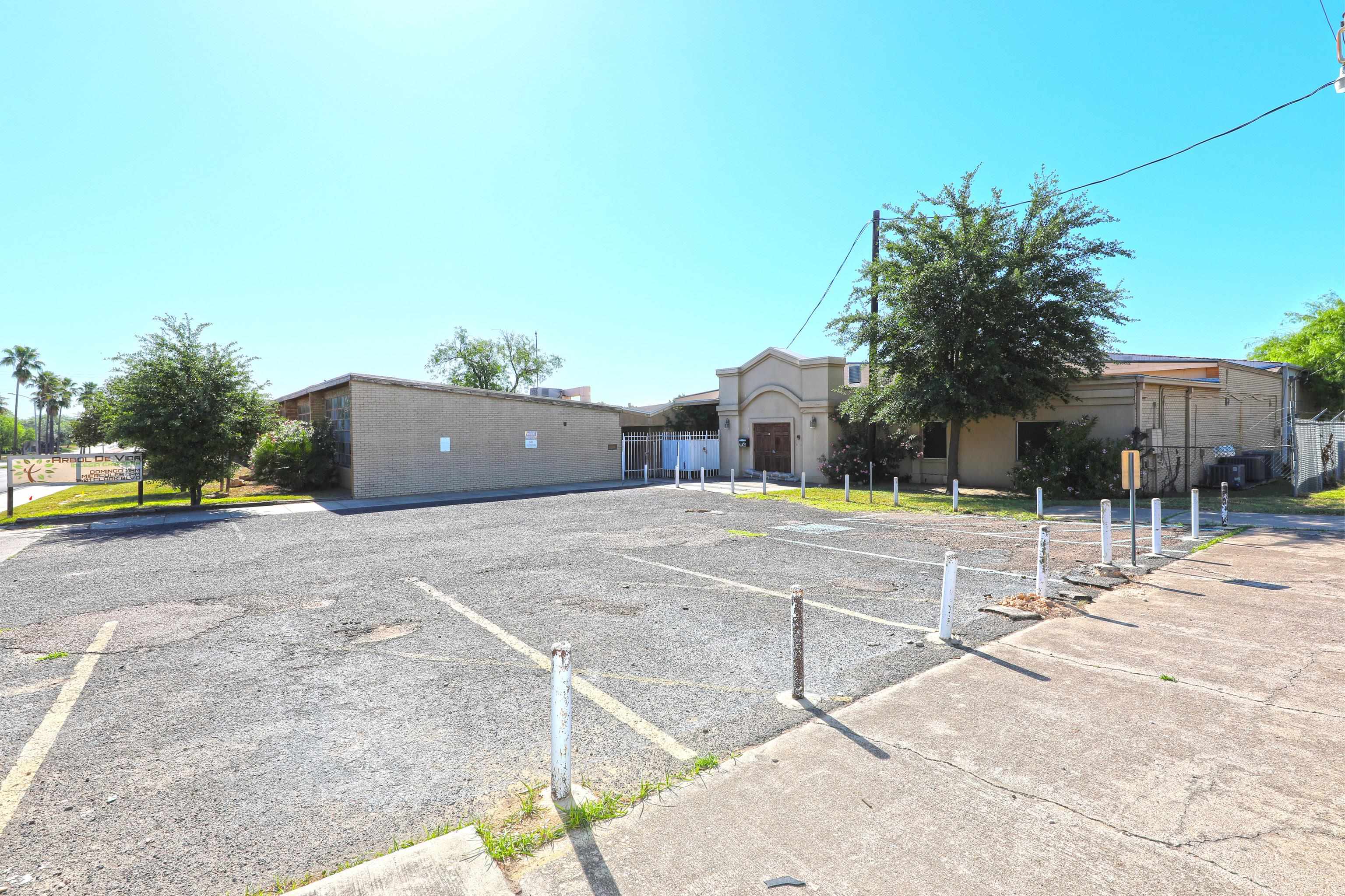 1600 Clark Blvd