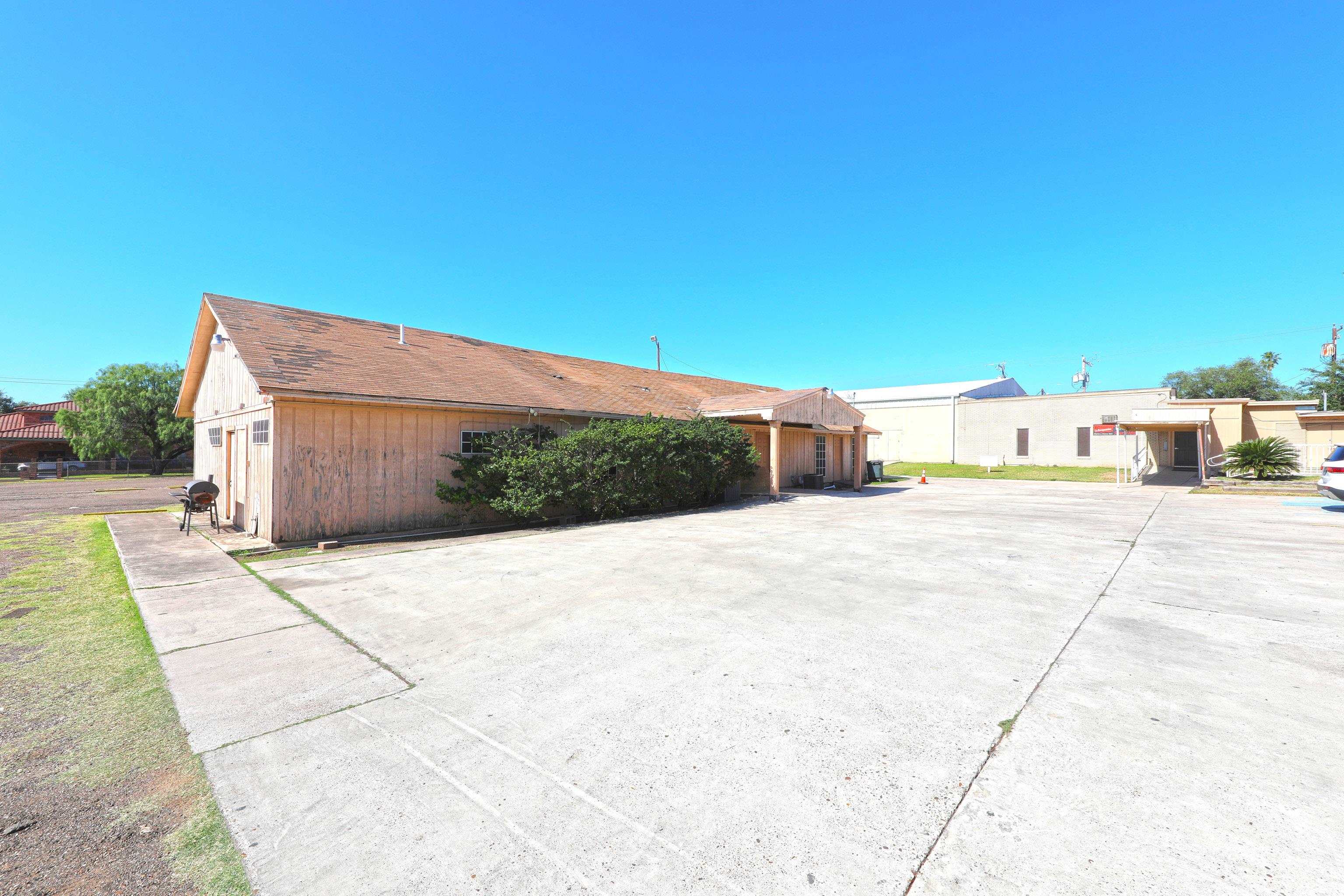 1600 Clark Blvd