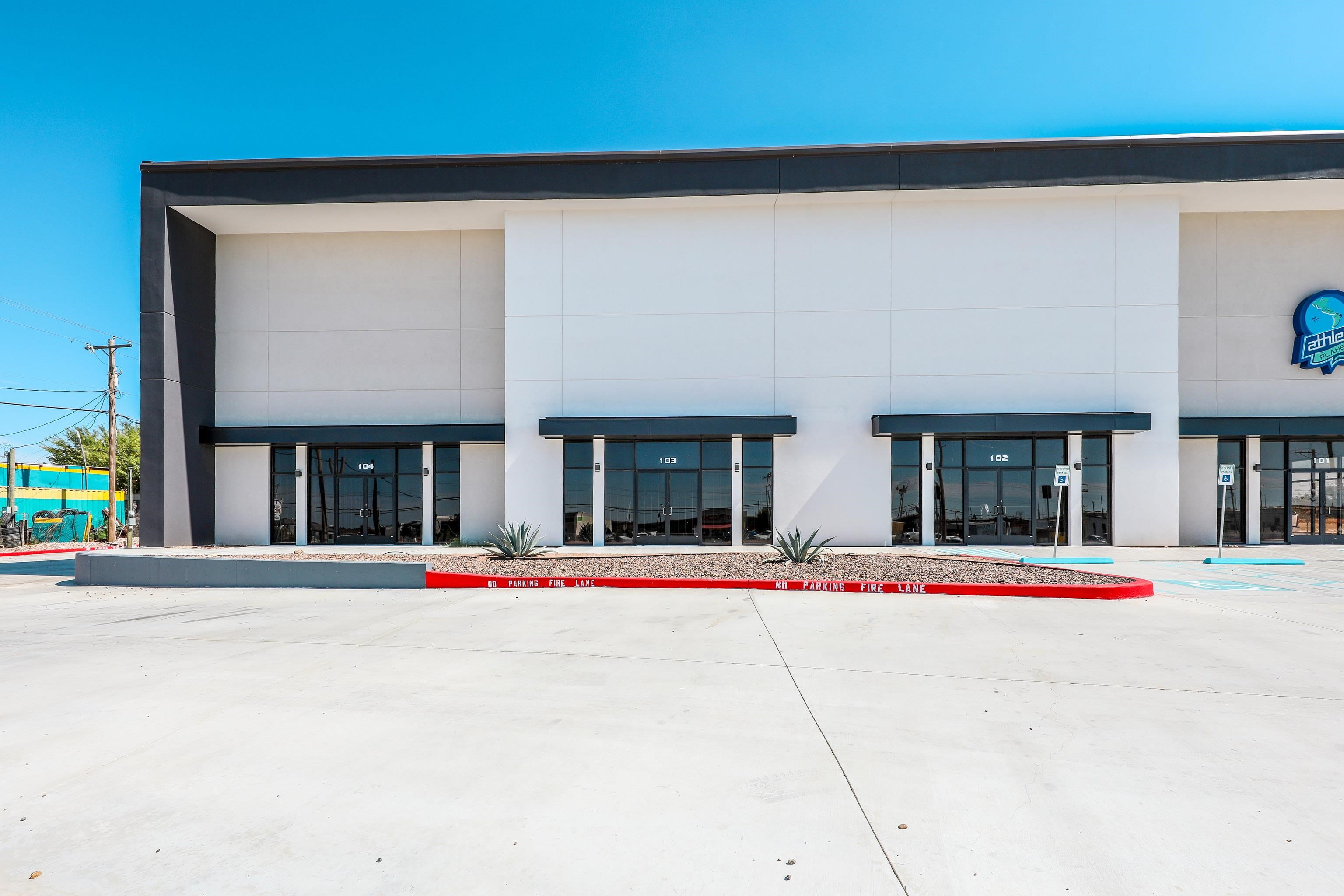 102 Floral Blvd Unit: 102