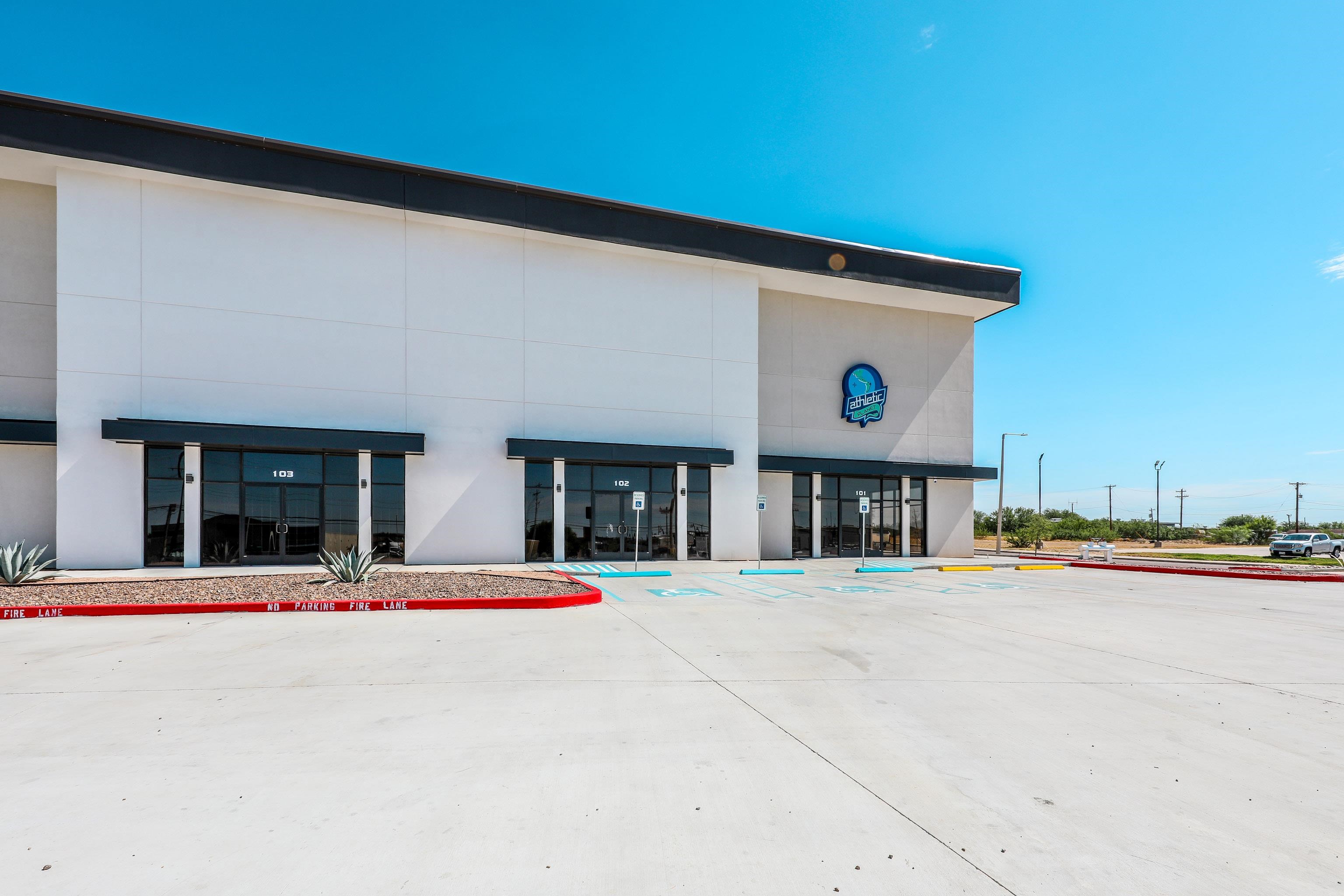 102 Floral Blvd Unit: 104