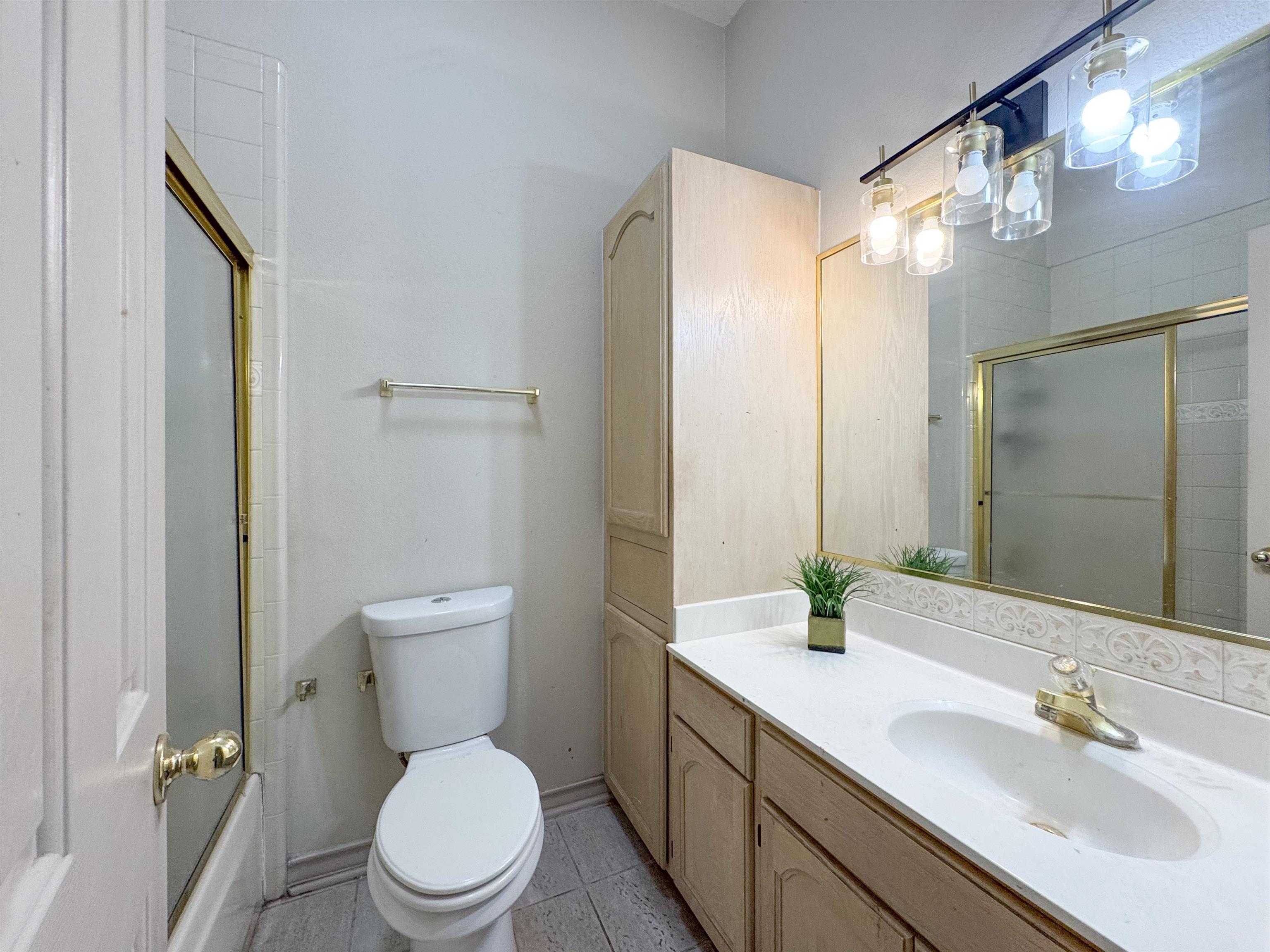 3003 Edgefield Ct