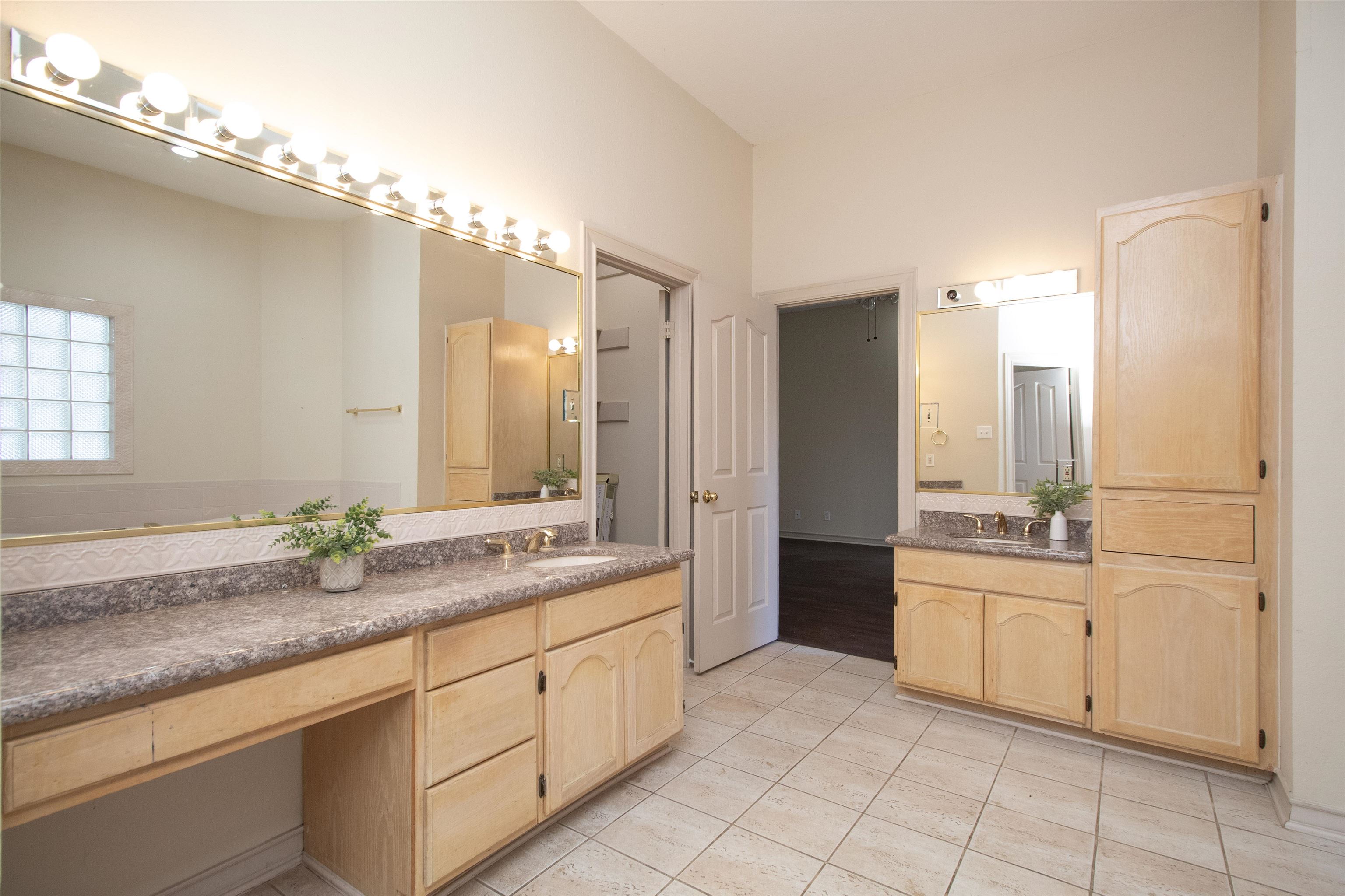 3003 Edgefield Ct
