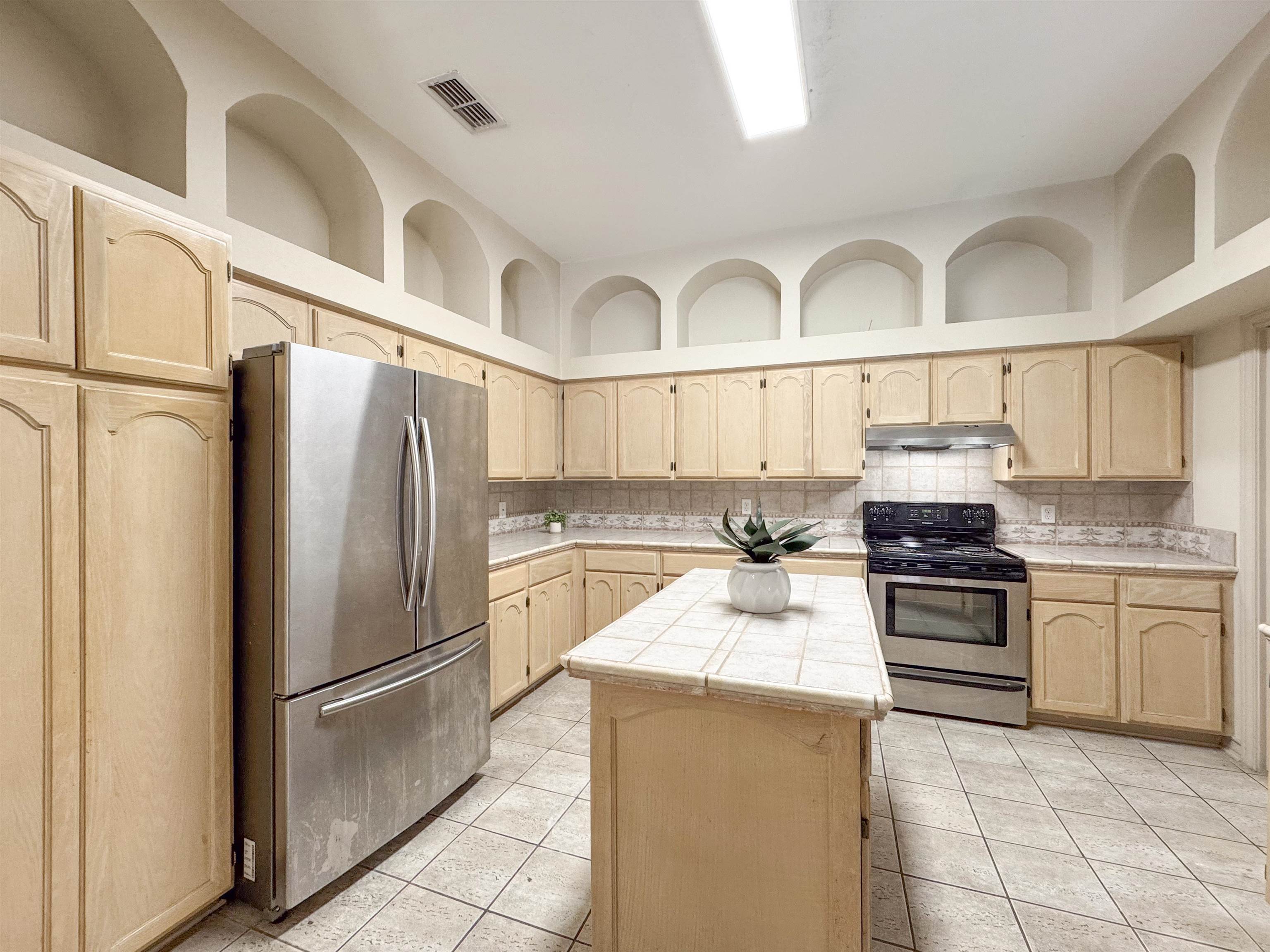 3003 Edgefield Ct